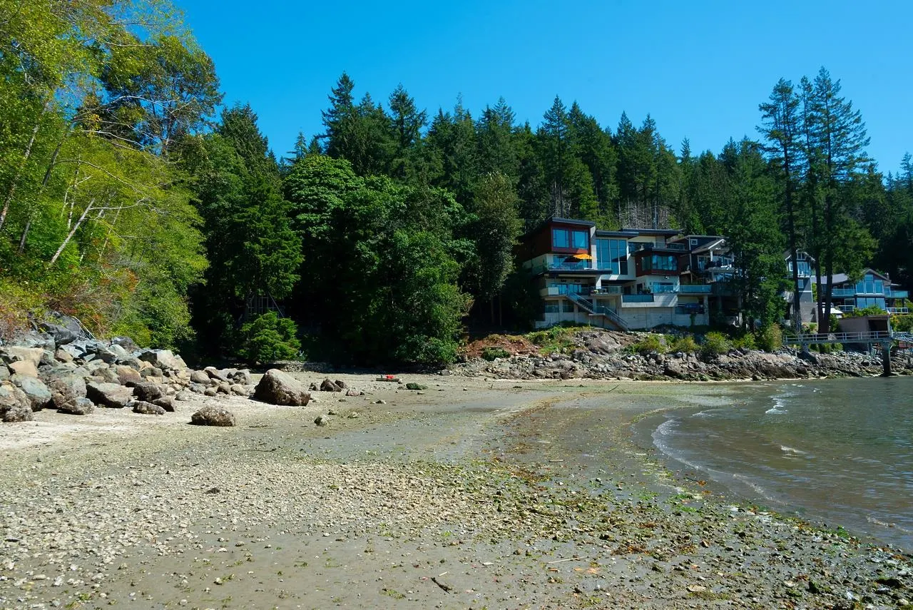 4855 Belcarra Bay Road