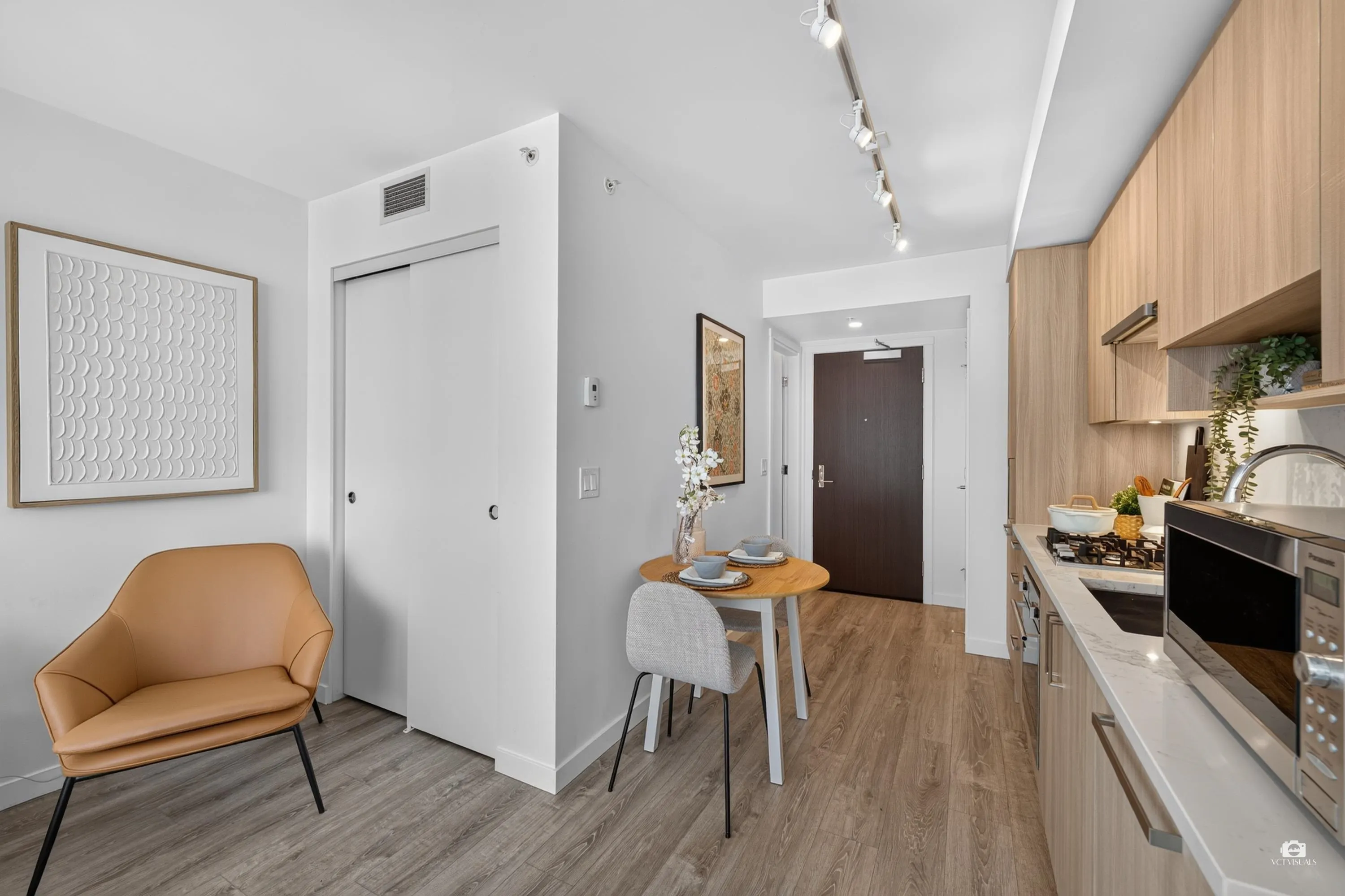 13350 Central Avenue #1115