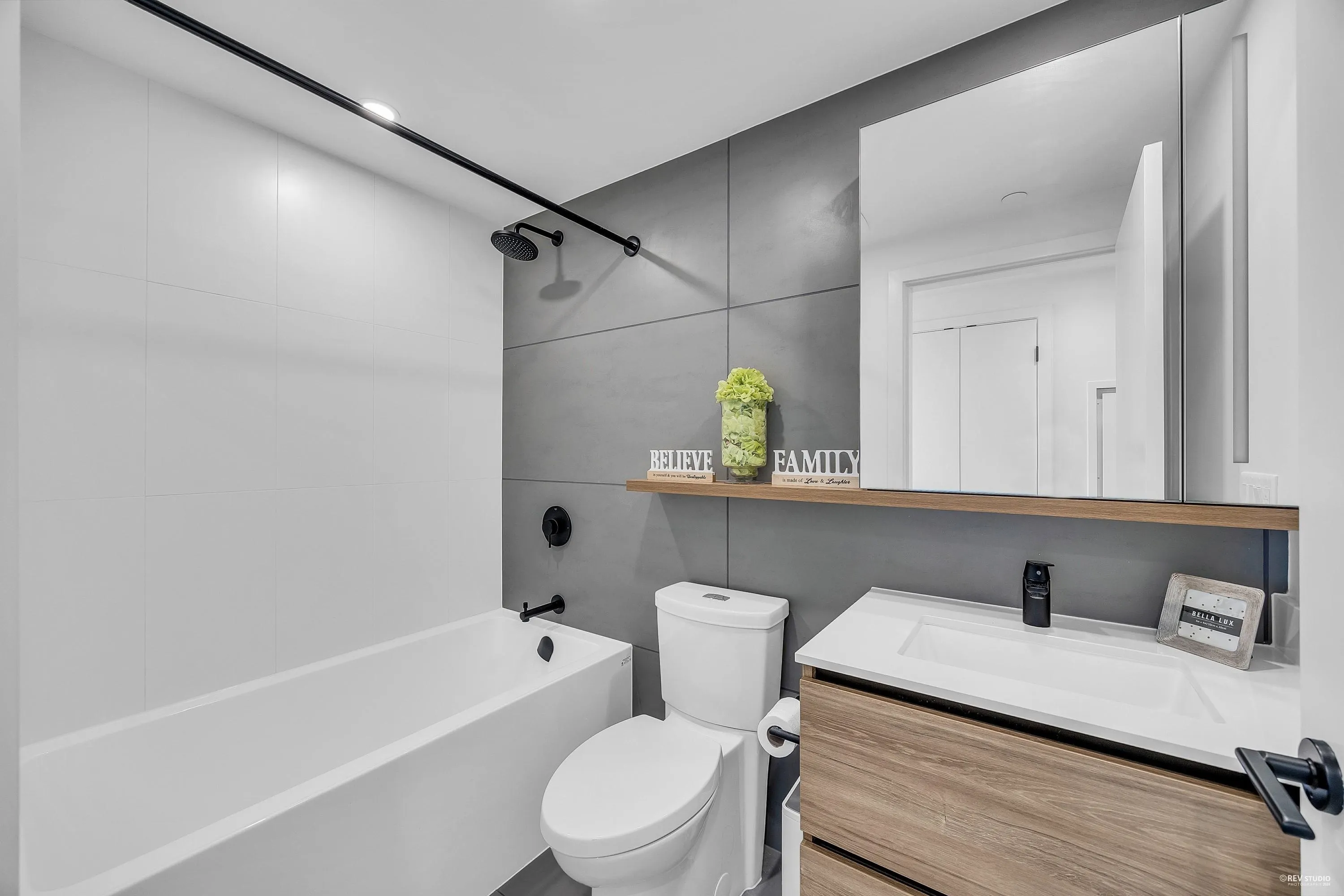 13428 105 Avenue #2202