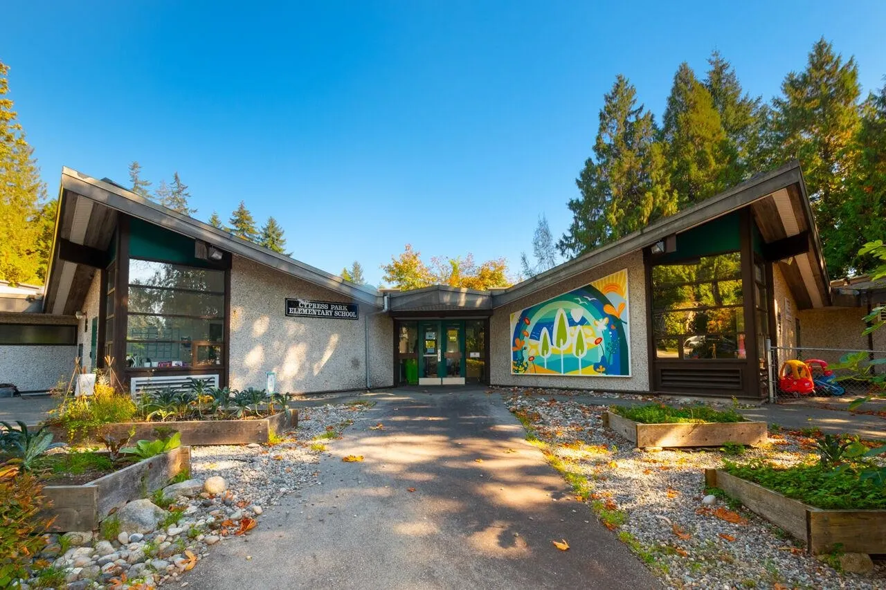 4325 Morgan Crescent