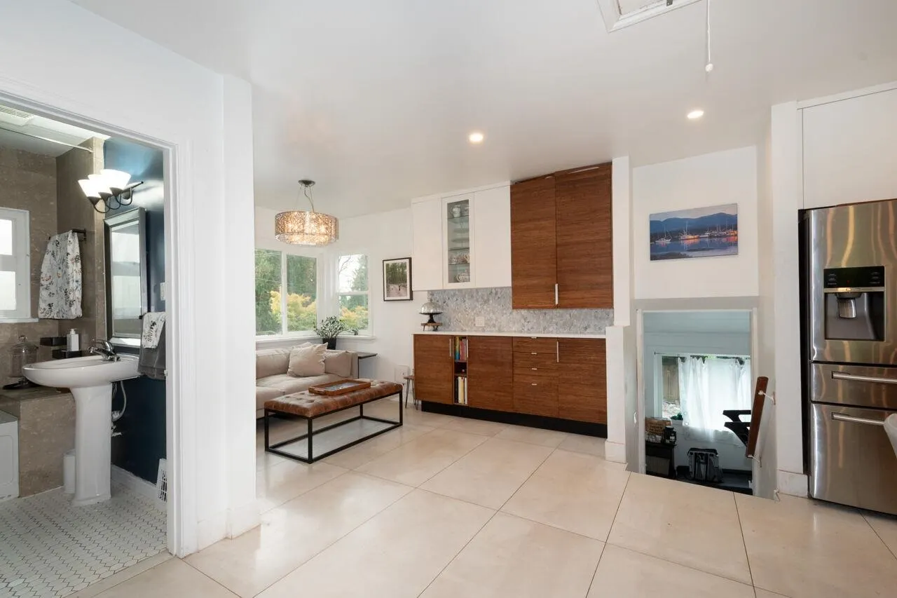 4325 Morgan Crescent