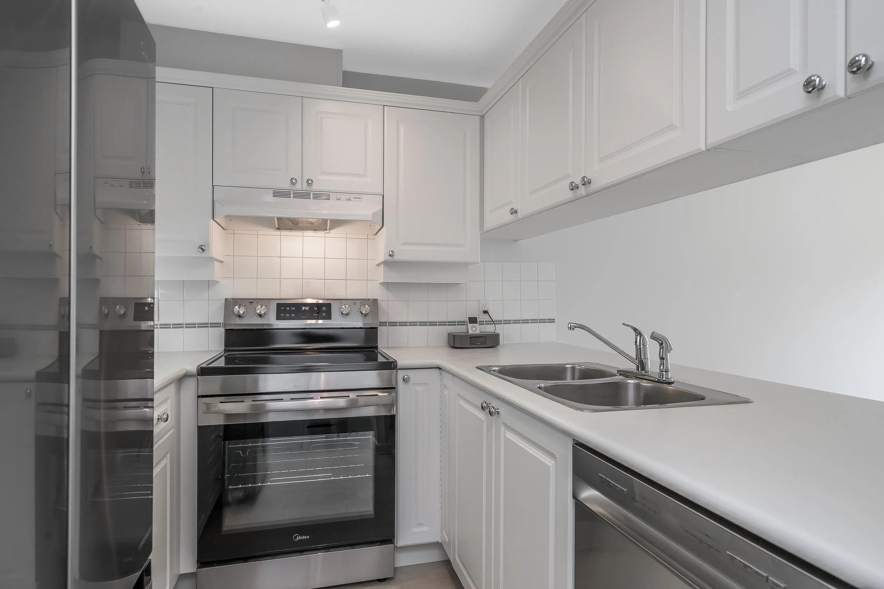 19750 64 Avenue #213