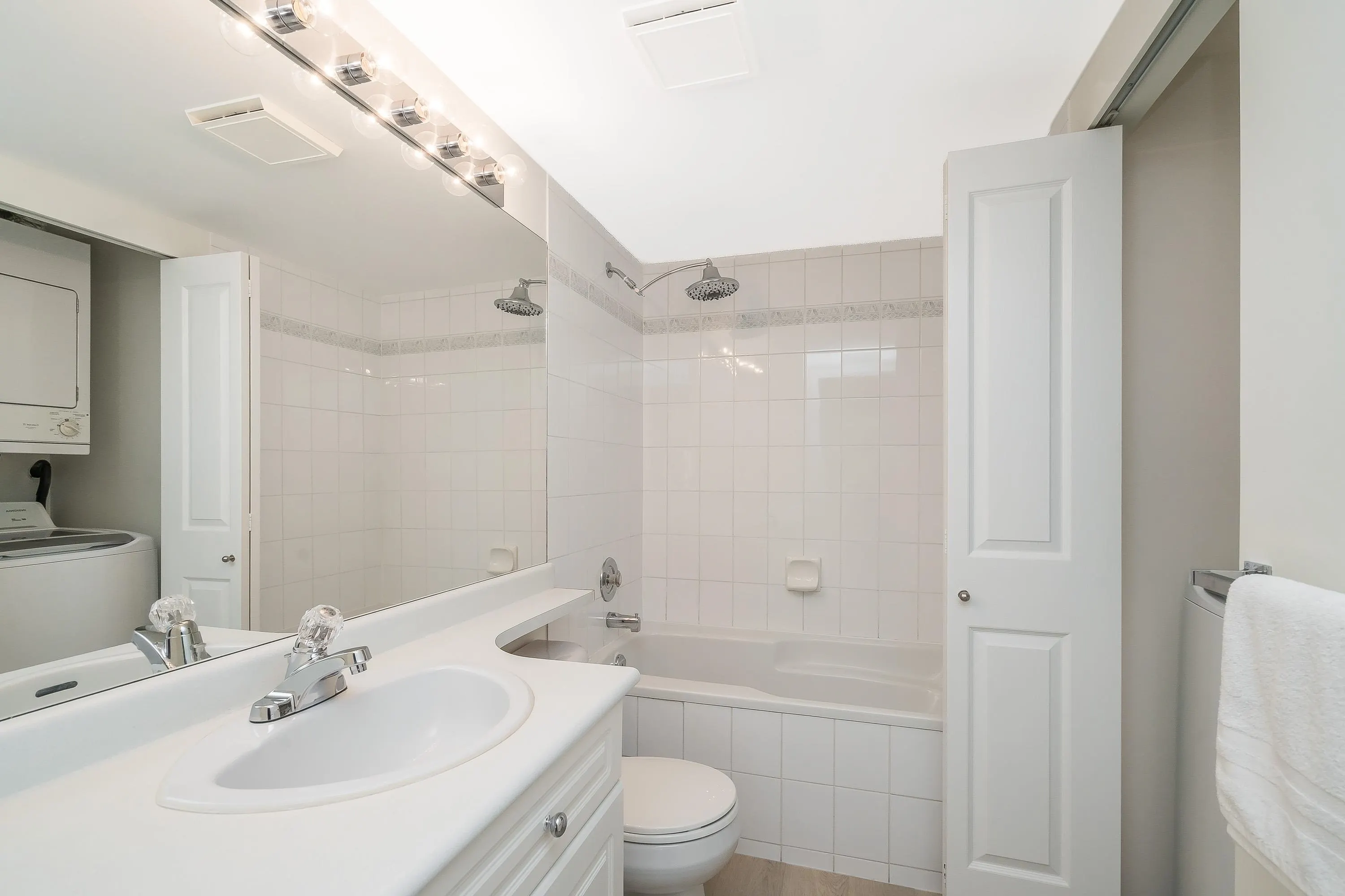 19750 64 Avenue #213