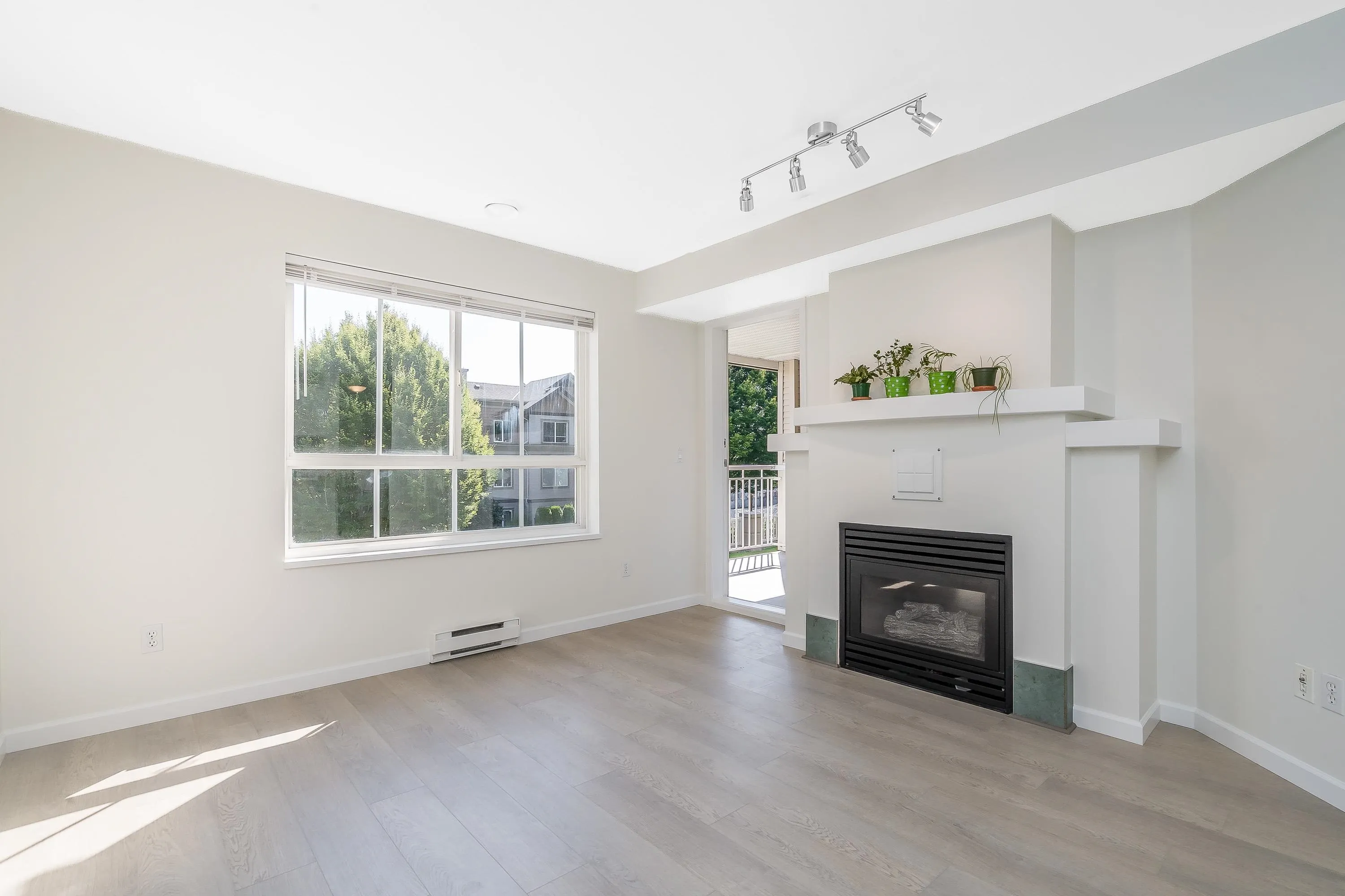 19750 64 Avenue #213