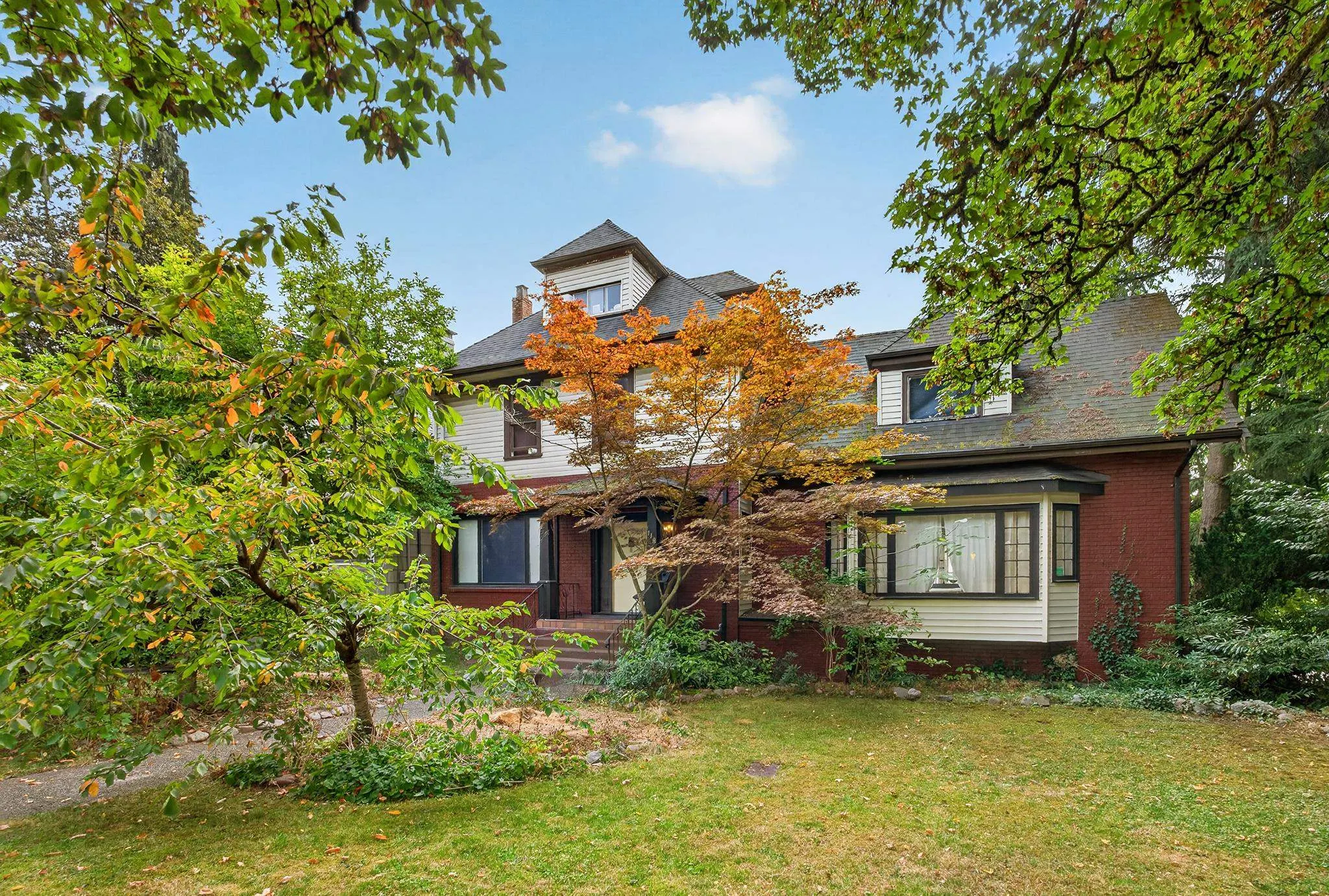 118 Queens Avenue