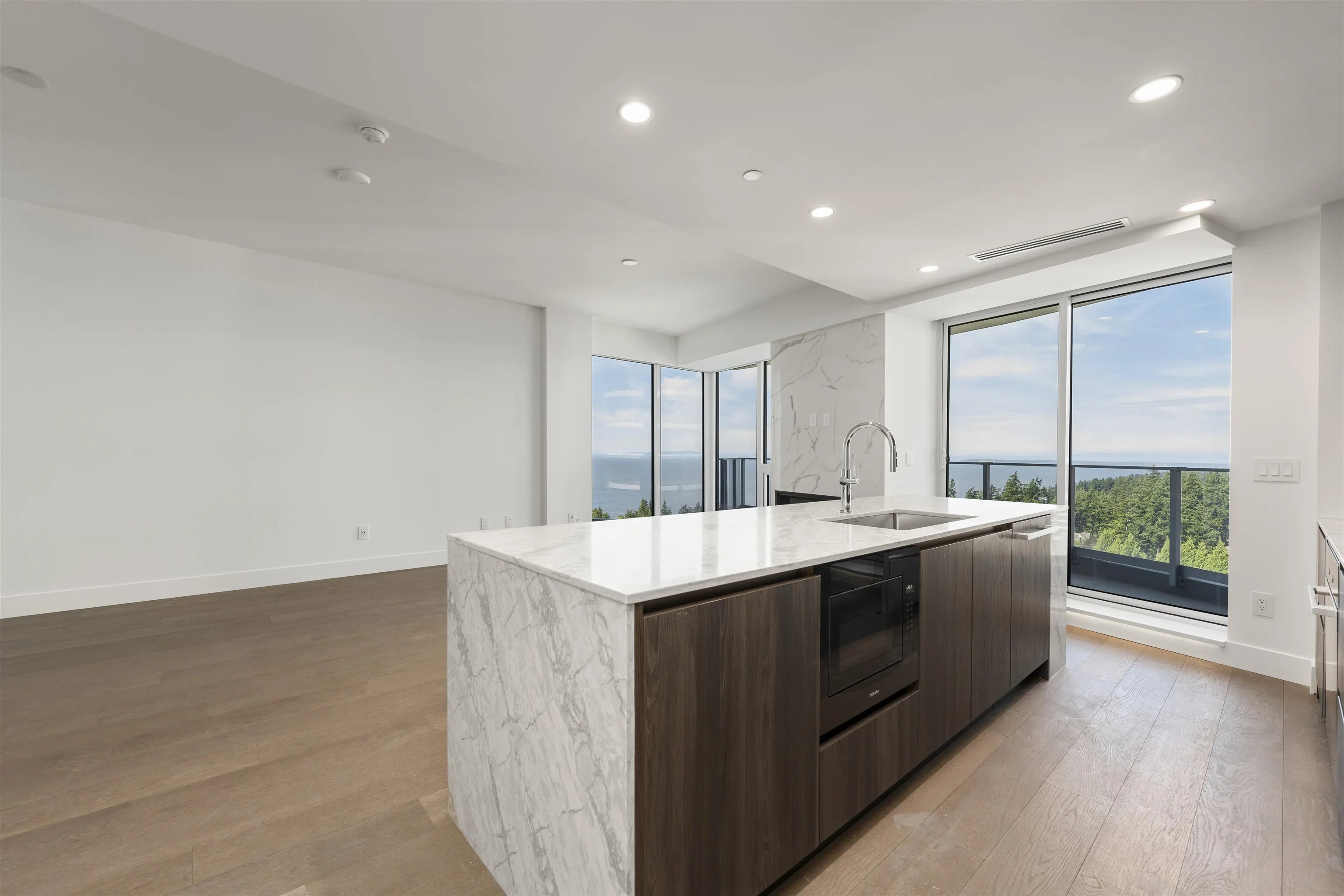 1475 Foster Street #1401