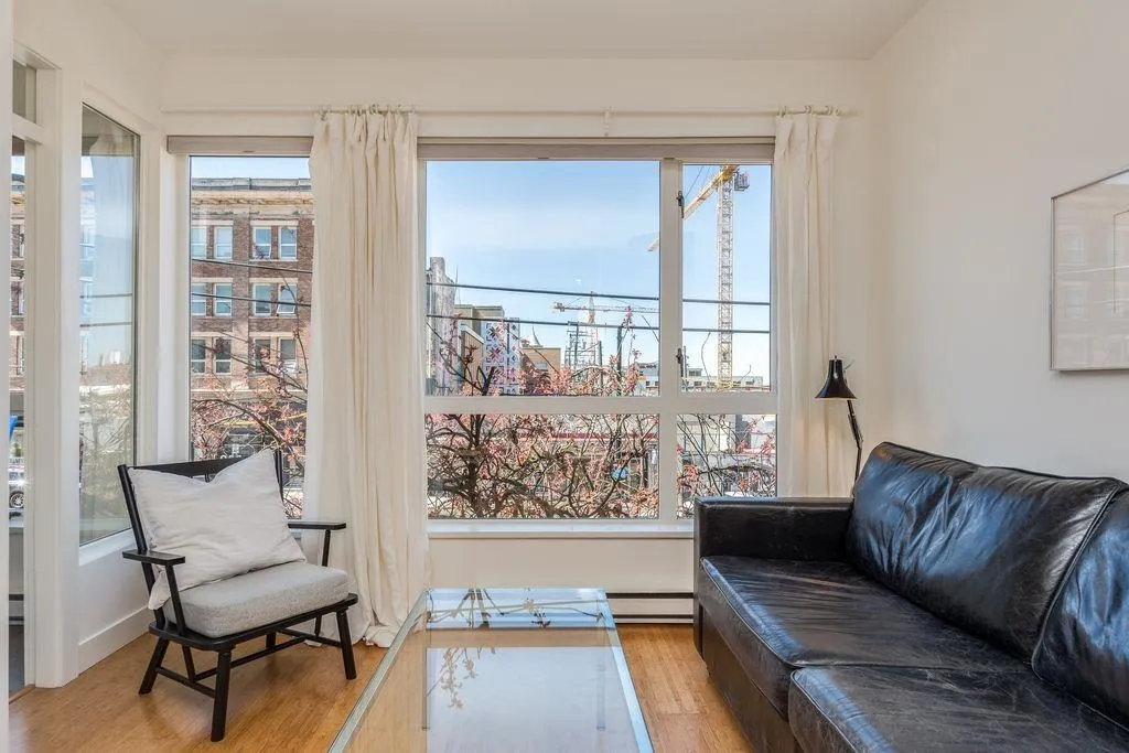 205 E 10th Avenue #208