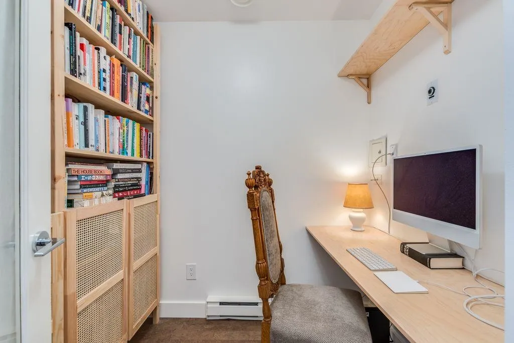 205 E 10th Avenue #208