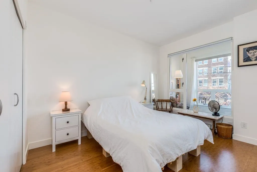 205 E 10th Avenue #208