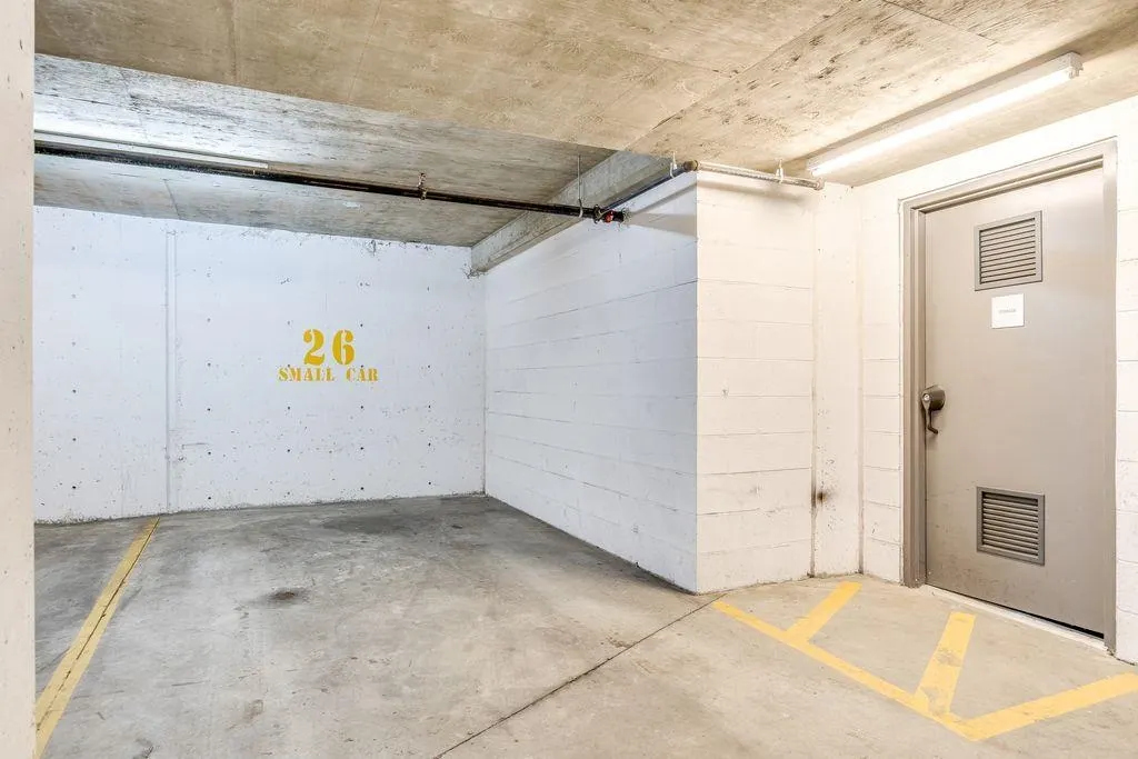 205 E 10th Avenue #208