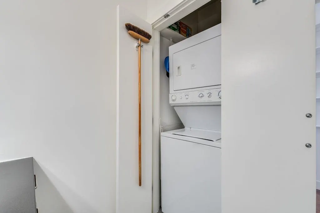 205 E 10th Avenue #208