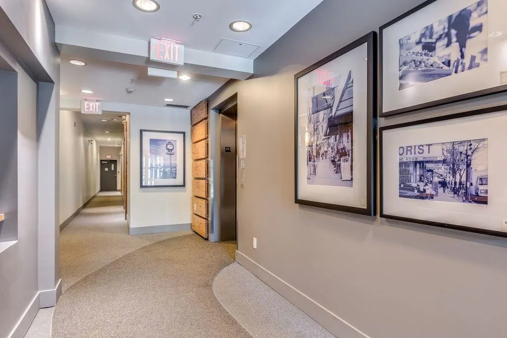 205 E 10th Avenue #208