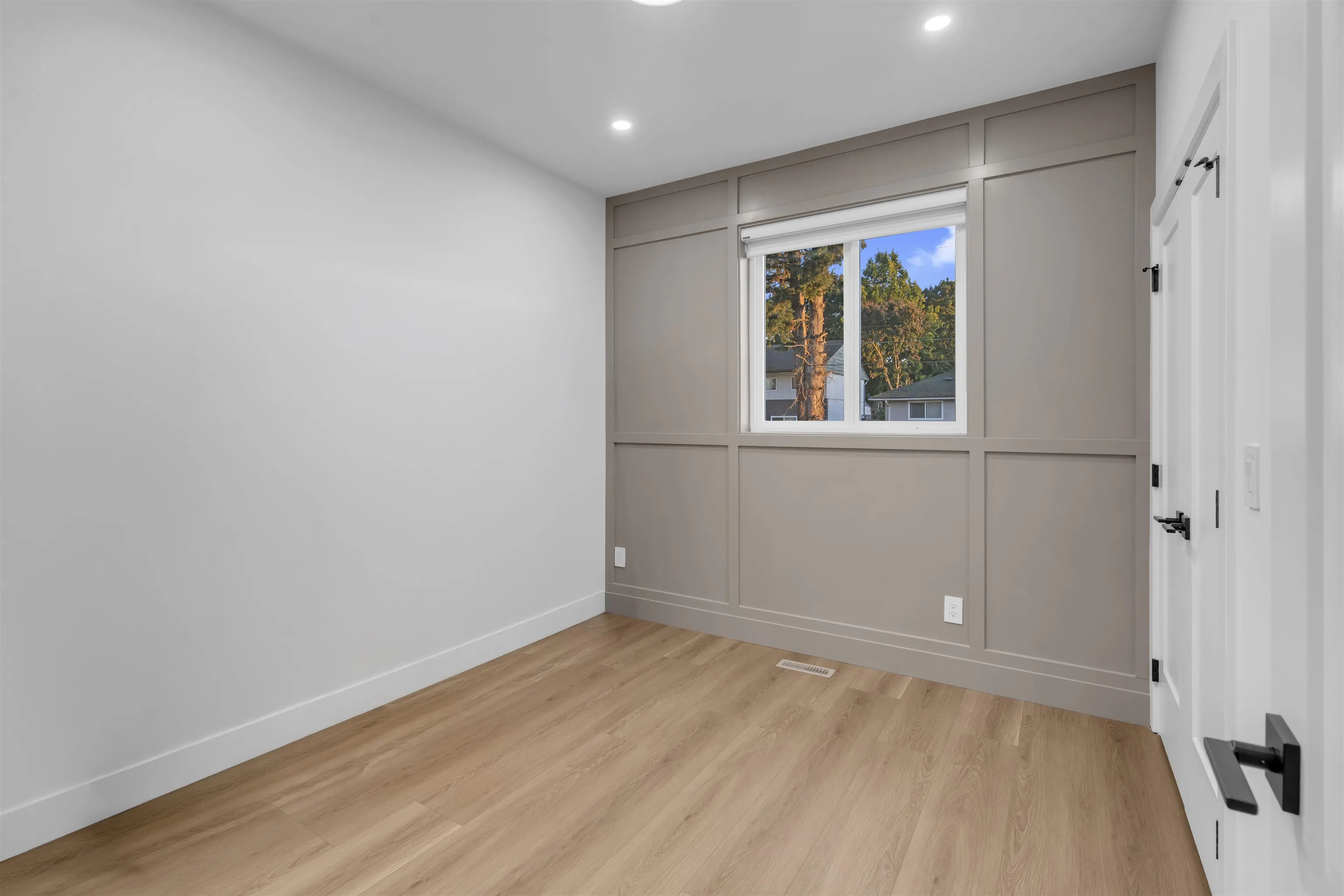 11410 139 Street #102