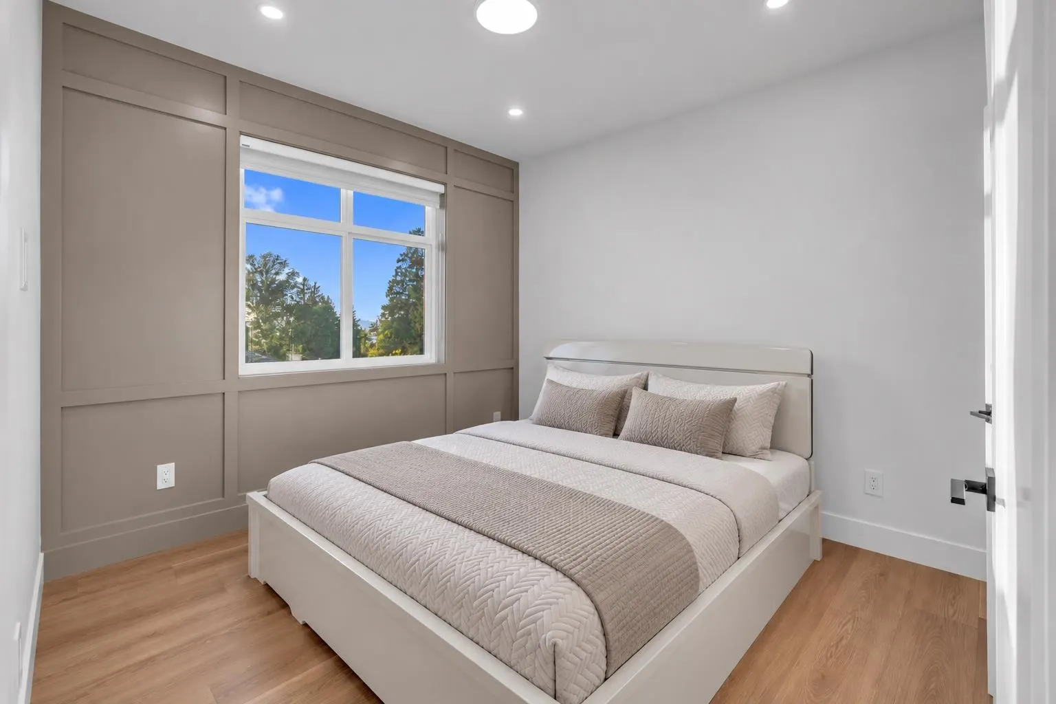 11410 139 Street #102