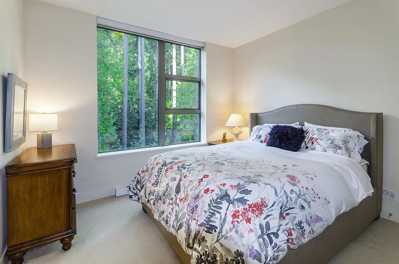 3335 Cypress Place #801