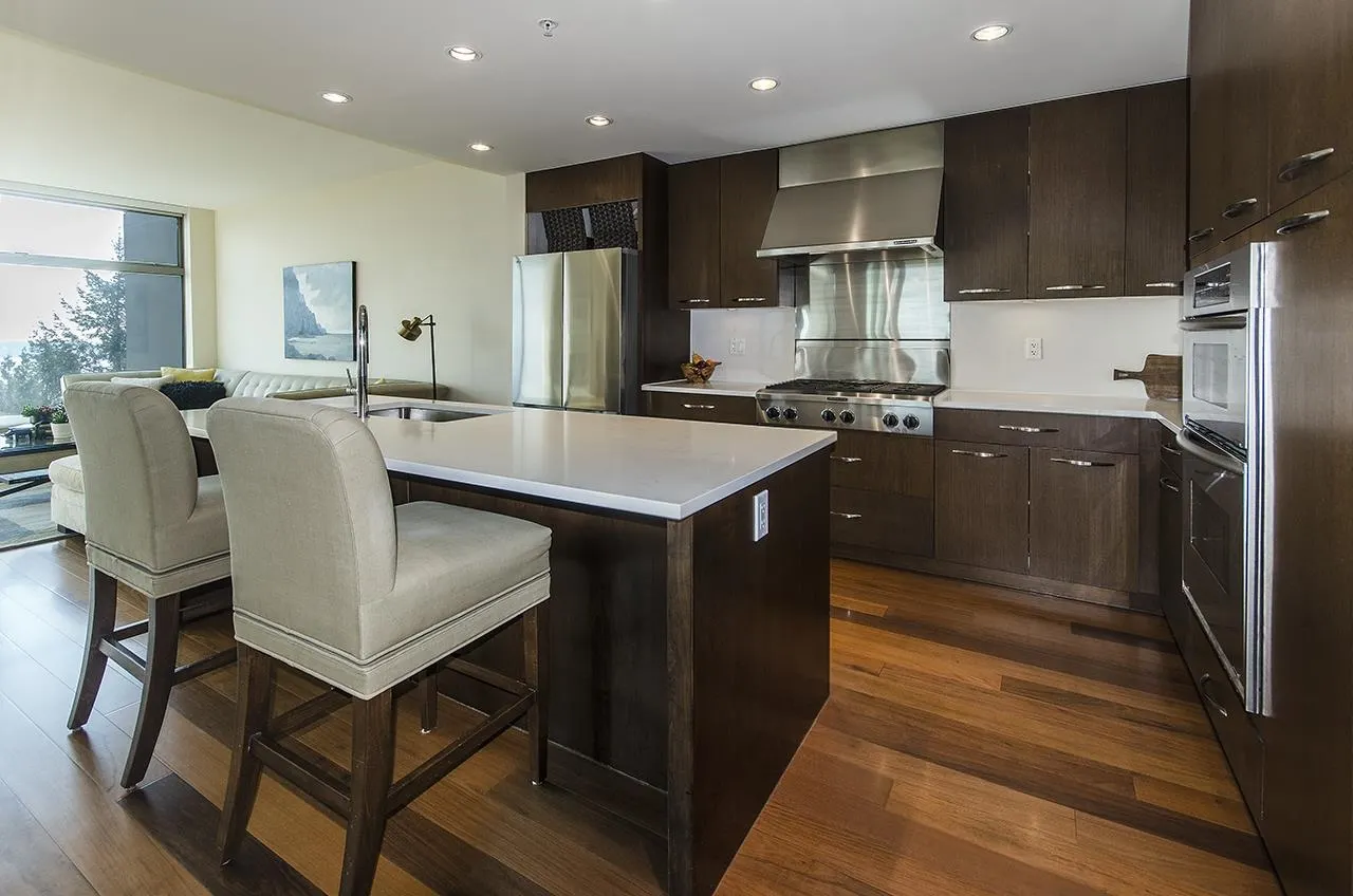 3335 Cypress Place #801