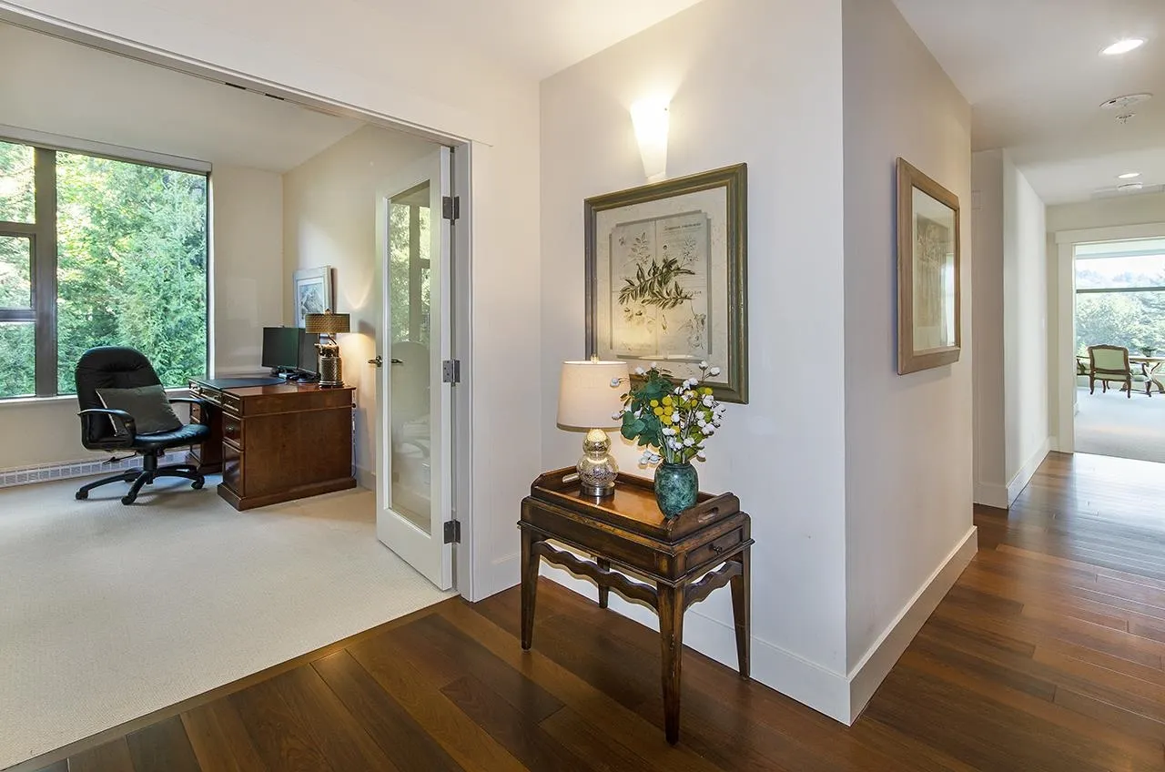 3335 Cypress Place #801