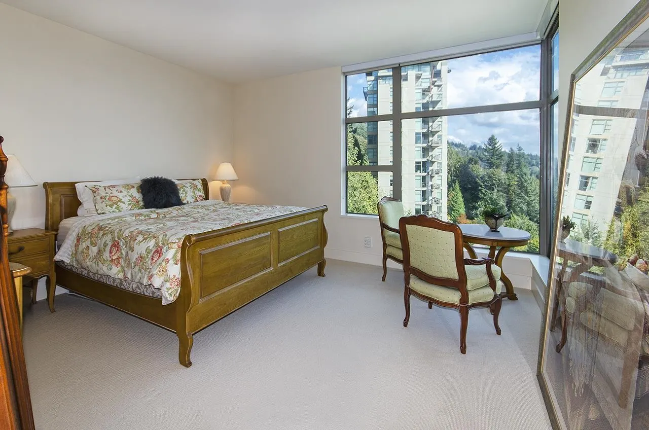 3335 Cypress Place #801