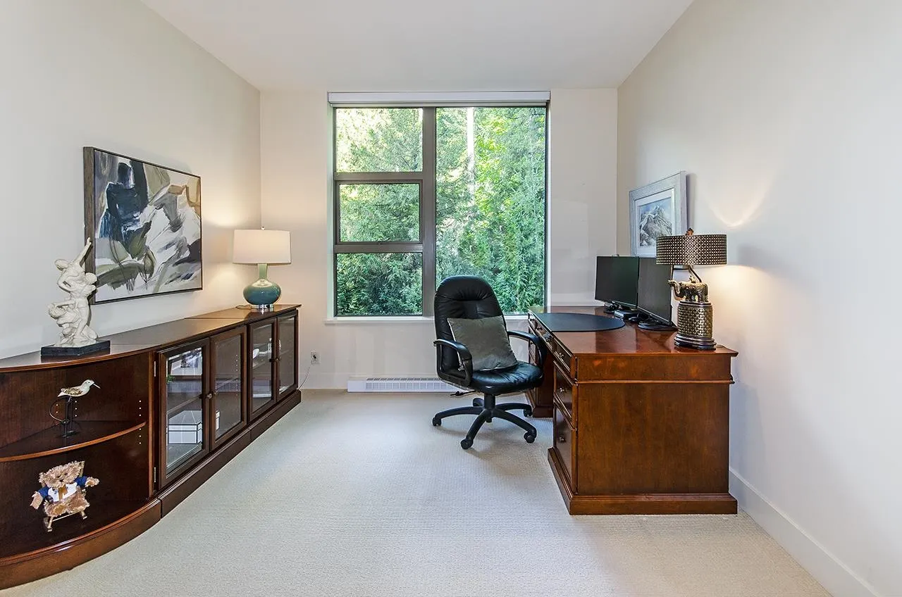 3335 Cypress Place #801
