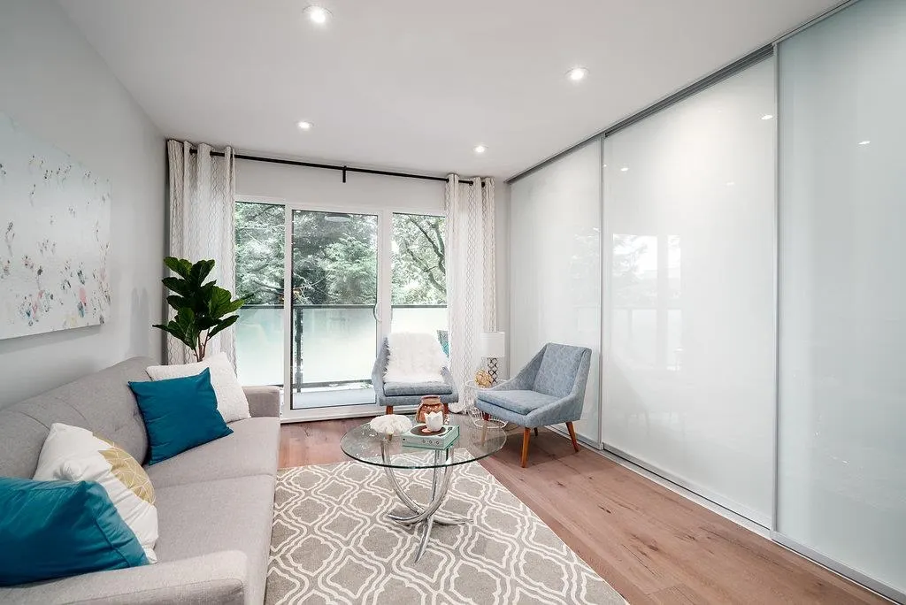 1425 Cypress Street #208