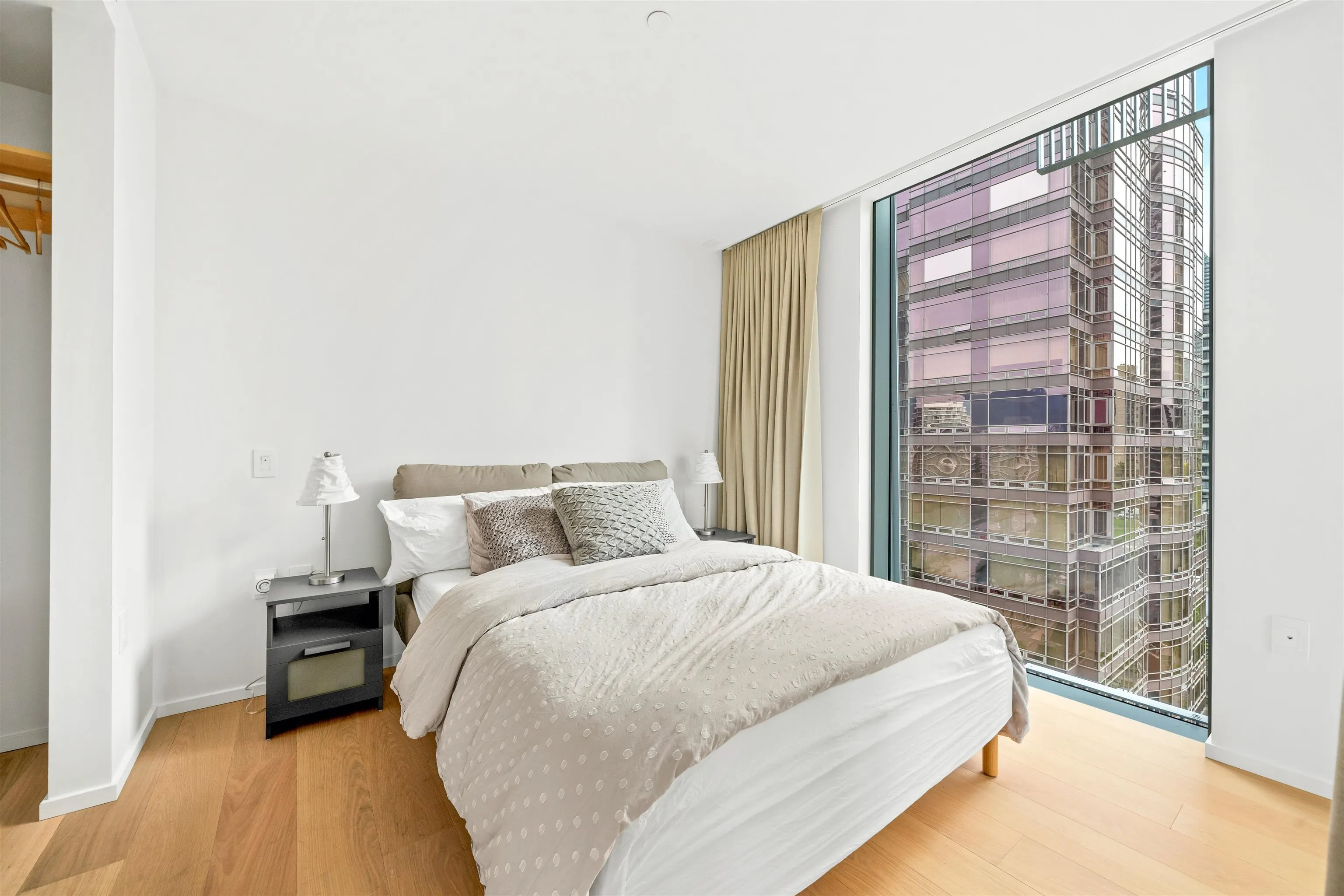 1568 Alberni Street #1204