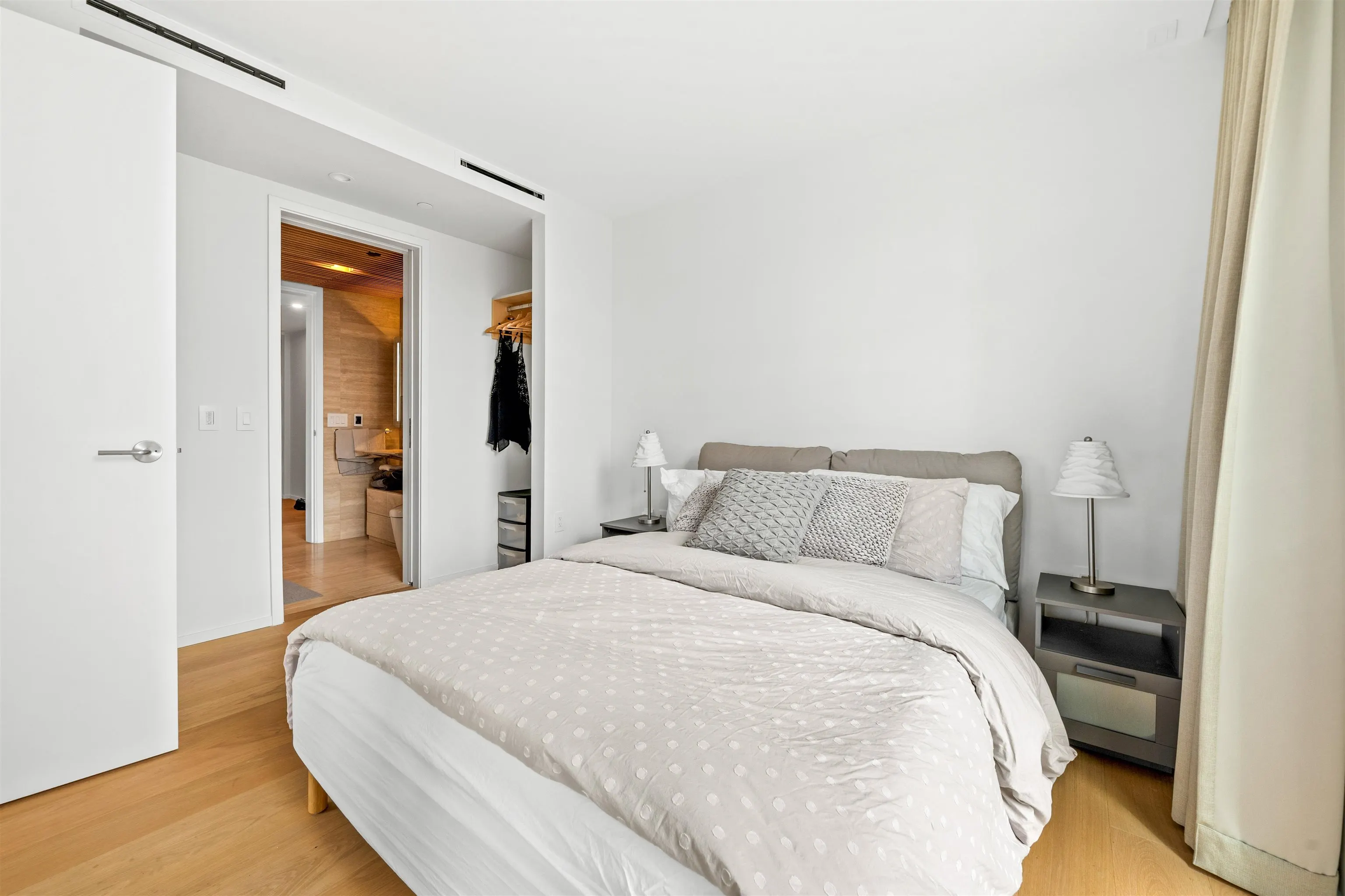 1568 Alberni Street #1204