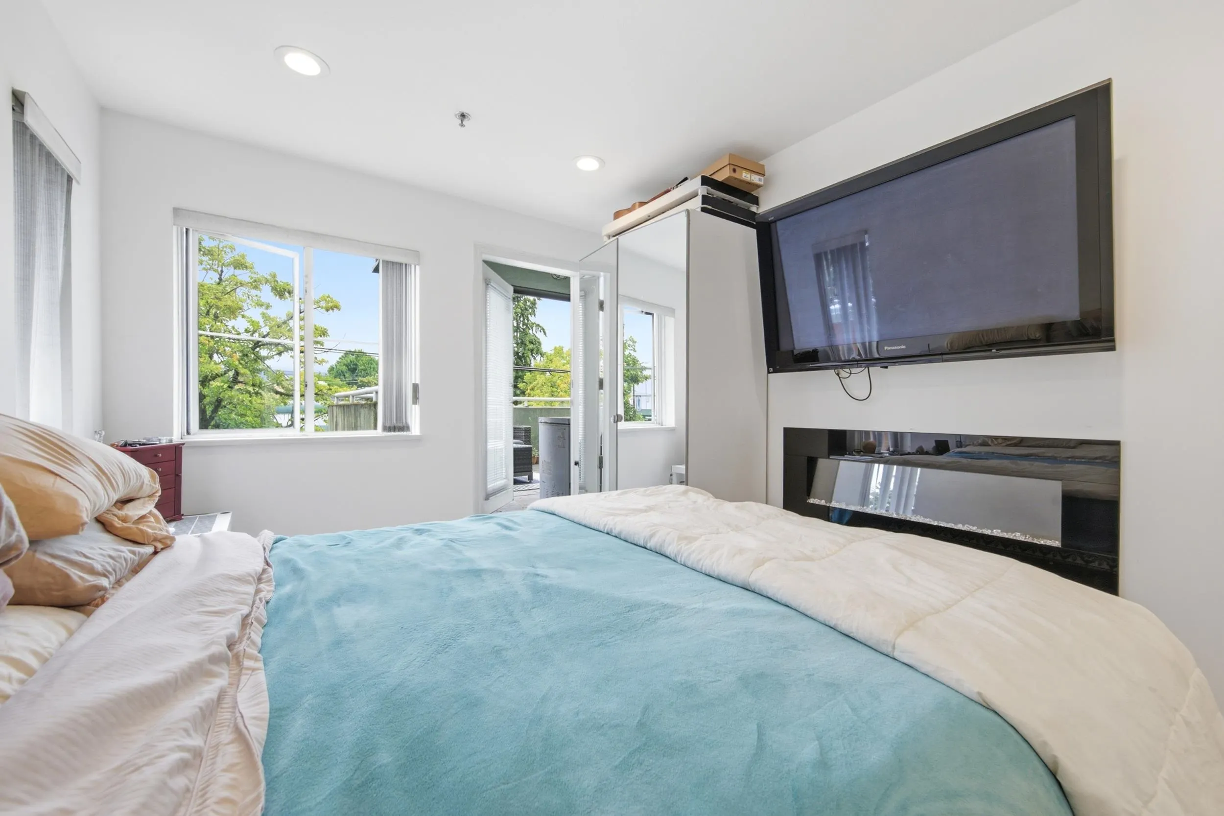 3280 W Broadway #107