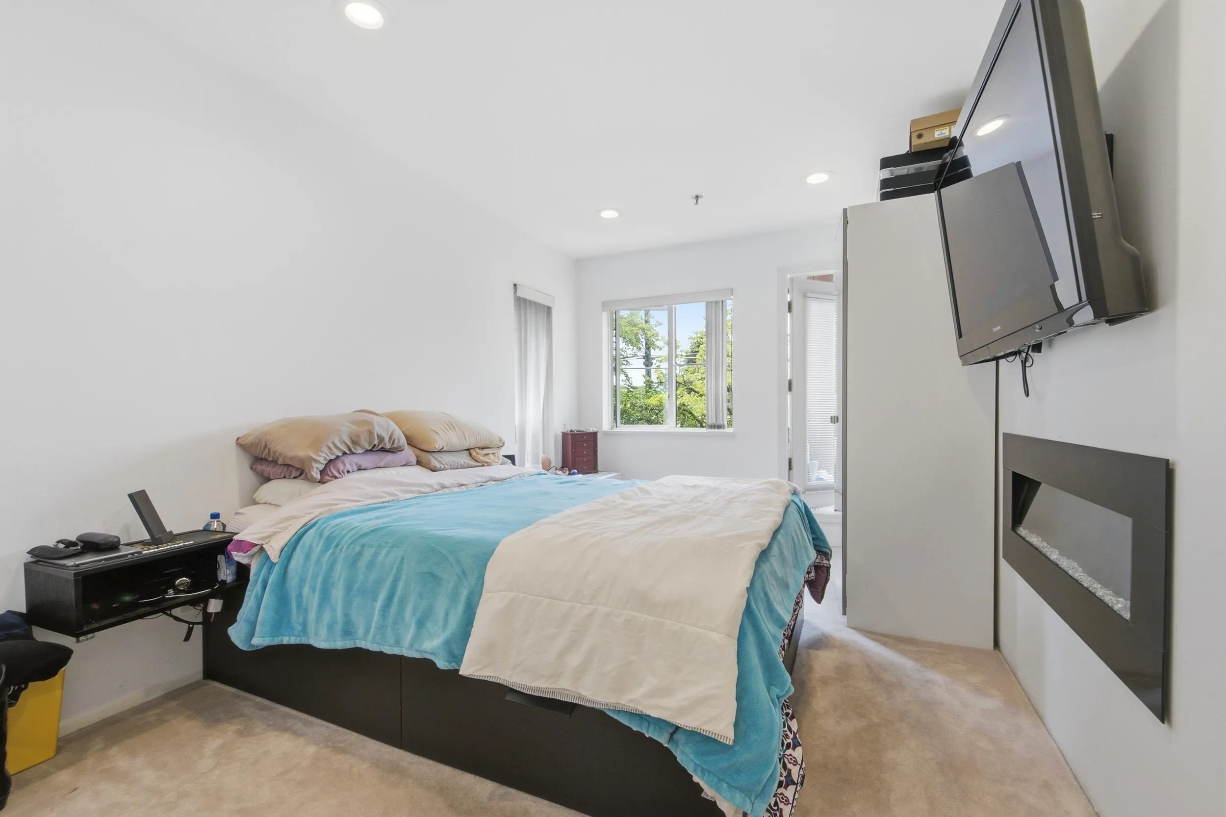 3280 W Broadway #107