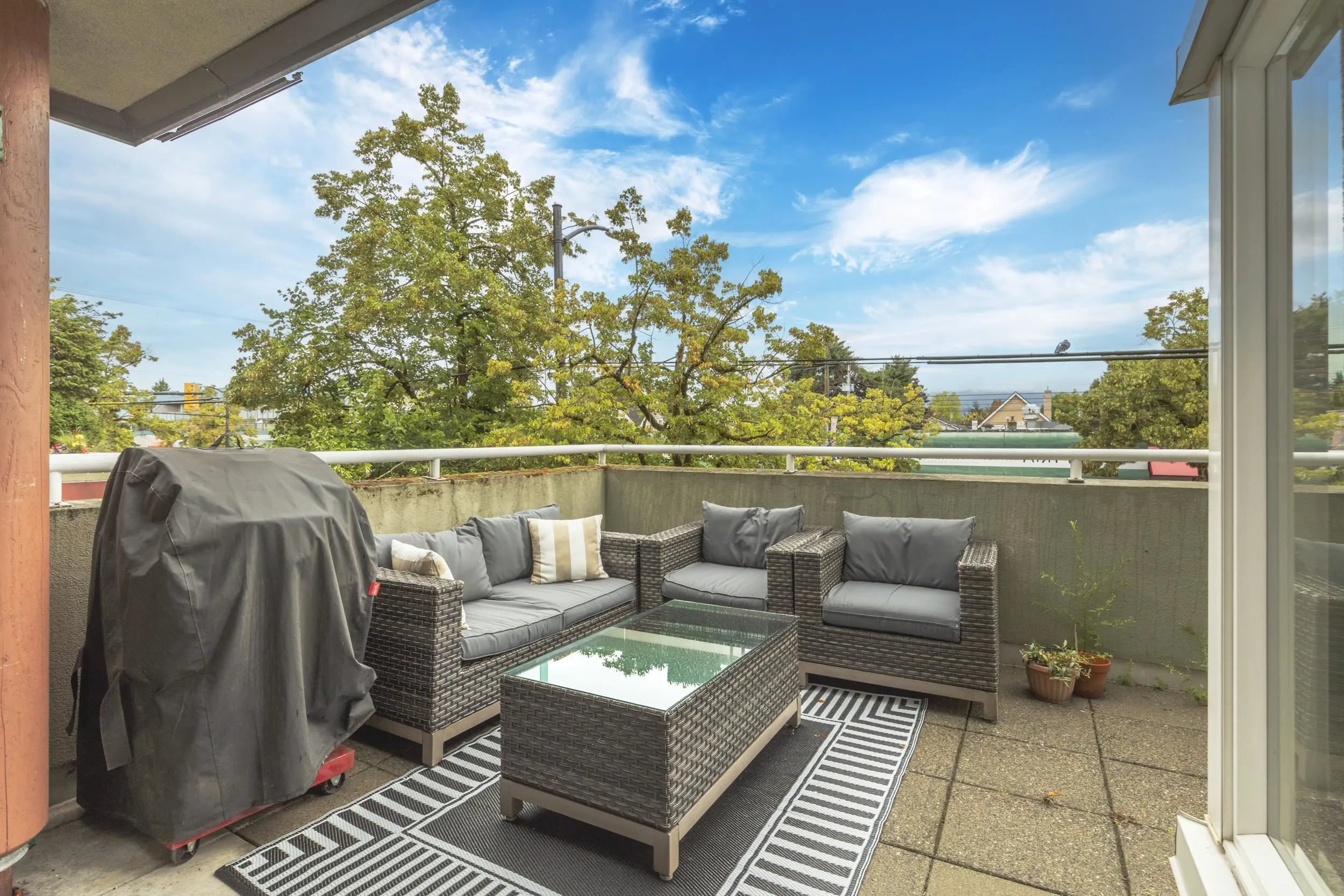 3280 W Broadway #107
