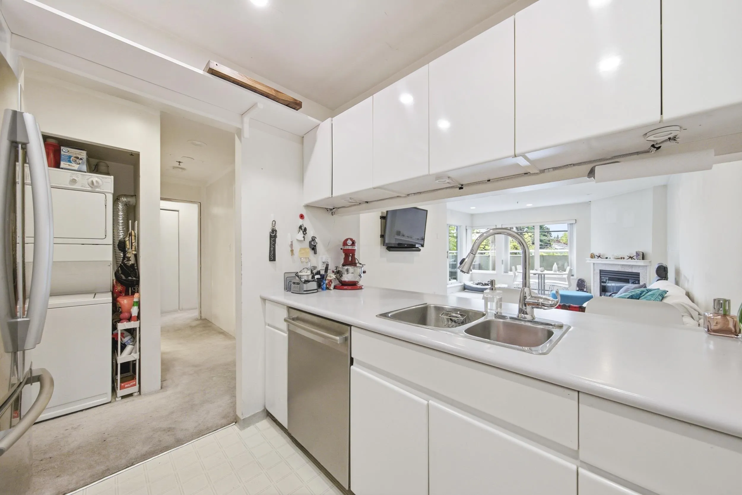 3280 W Broadway #107