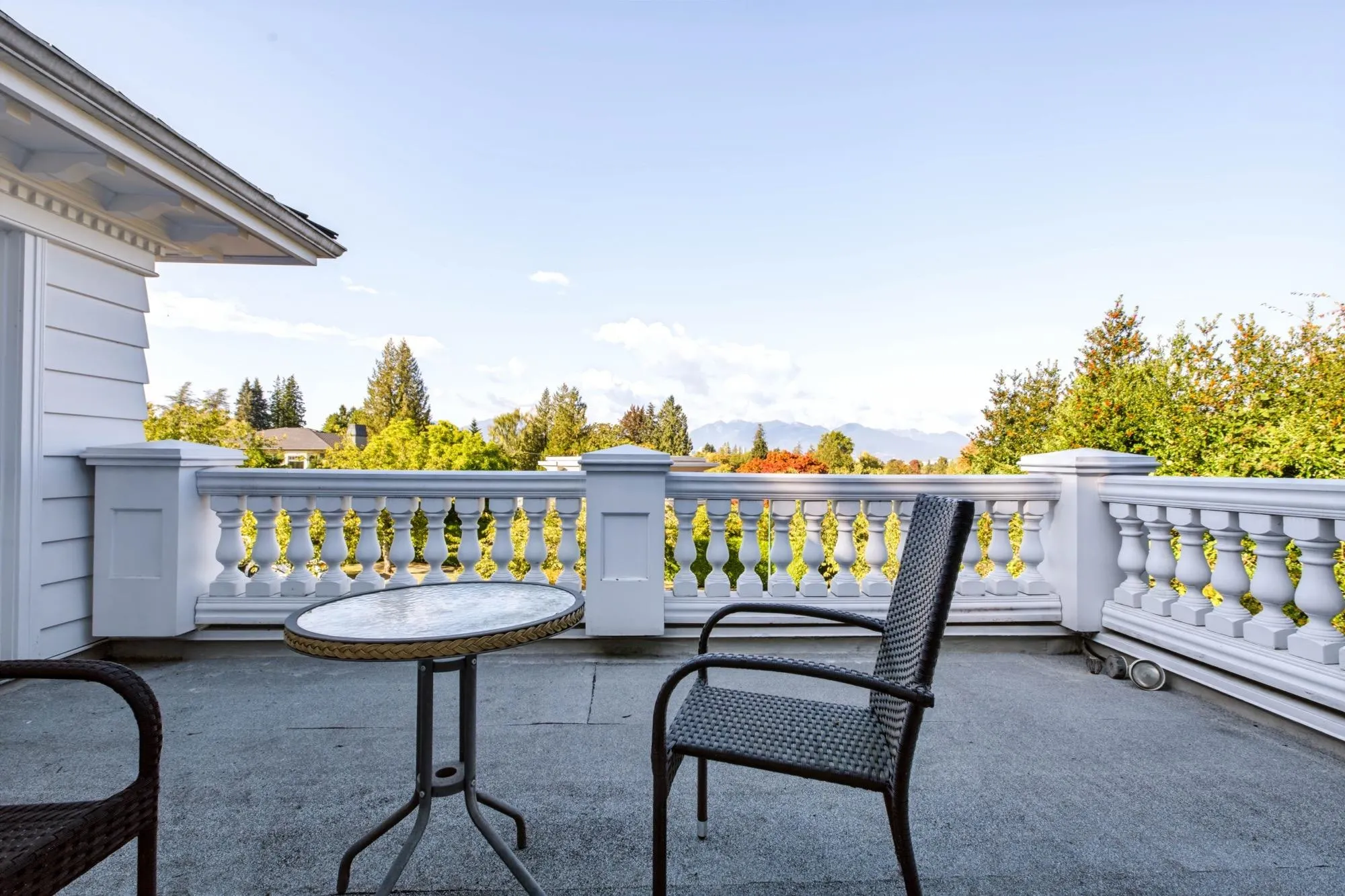 1330 Minto Crescent