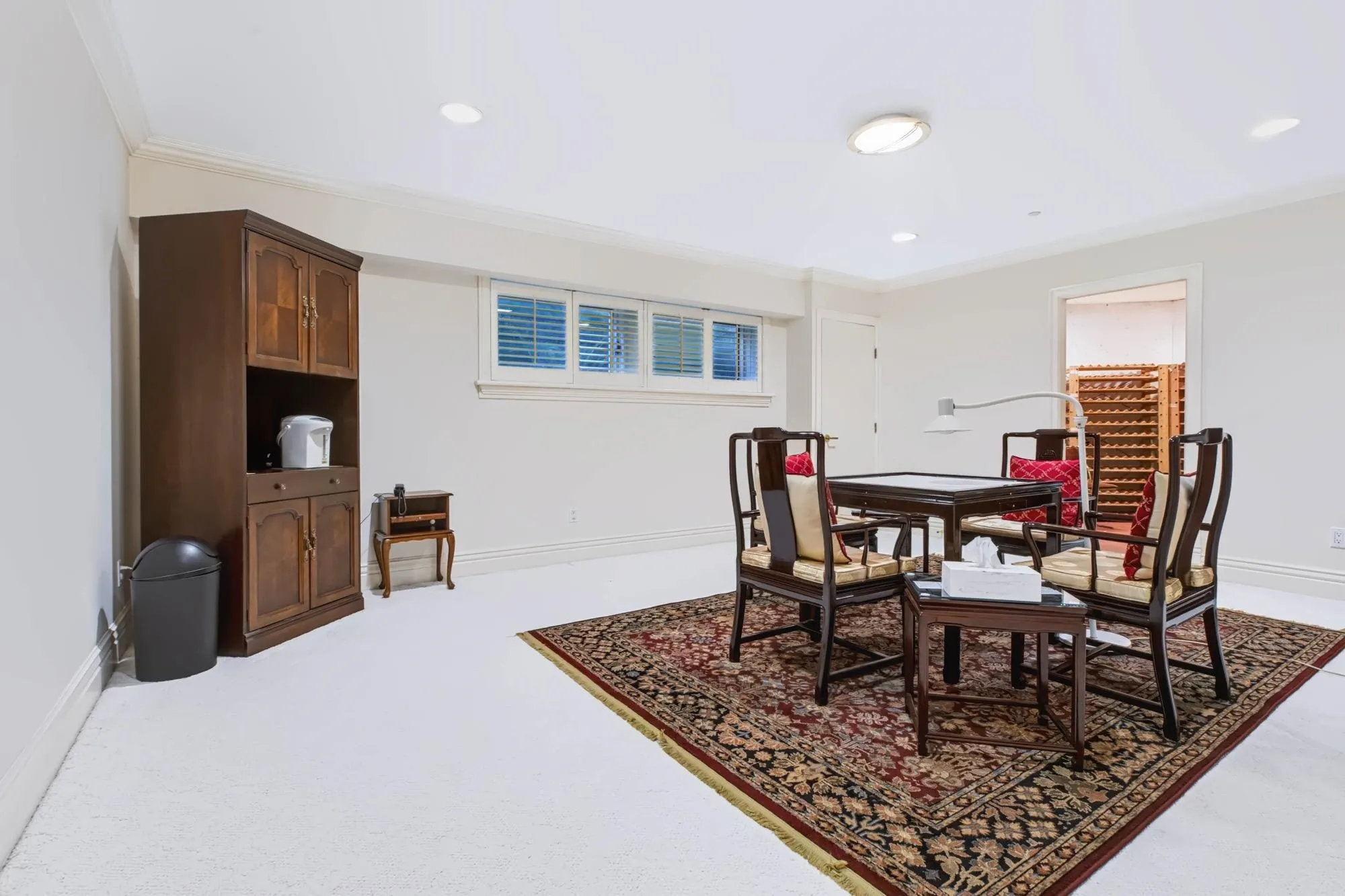 1330 Minto Crescent