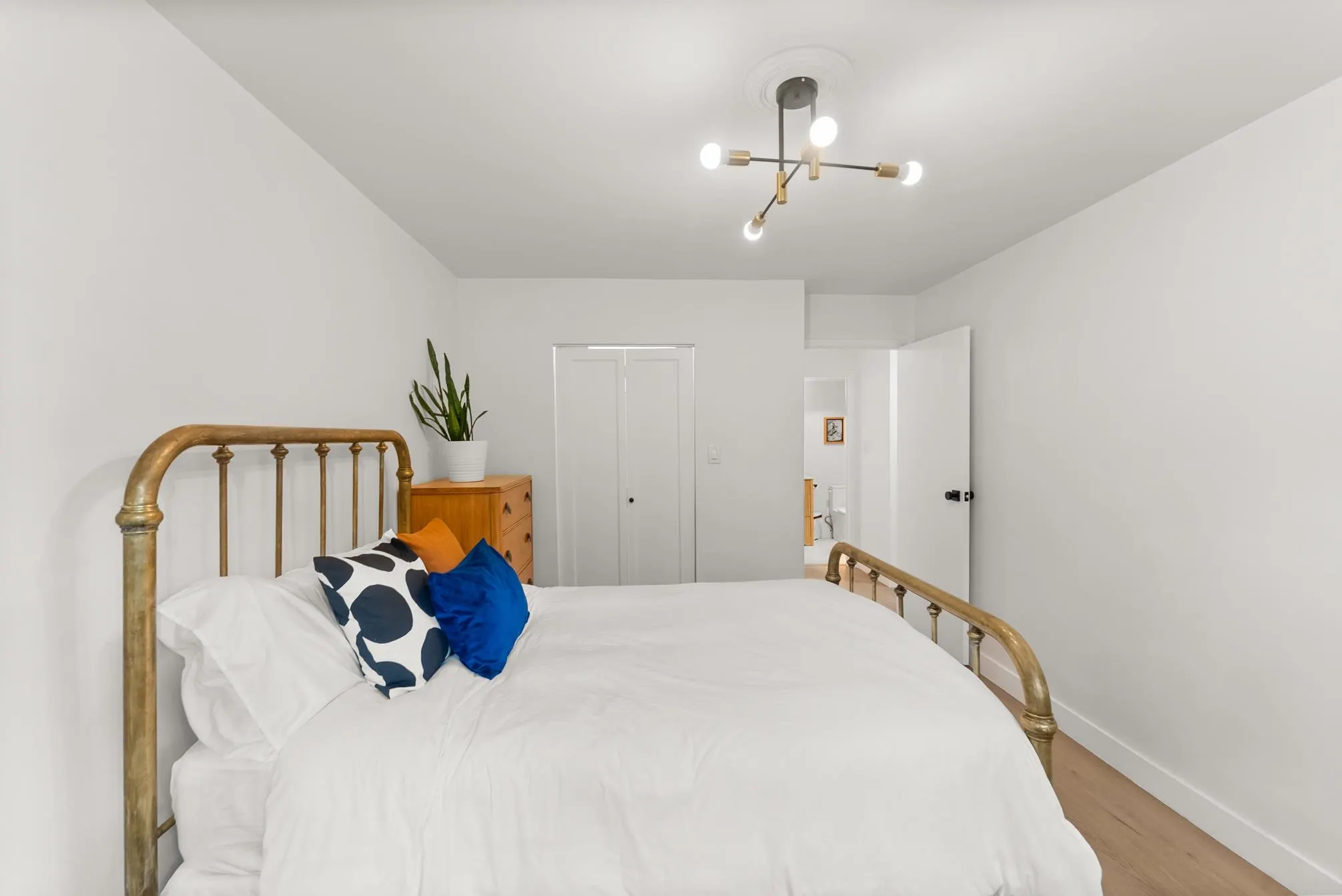 391 E 7th Avenue #204