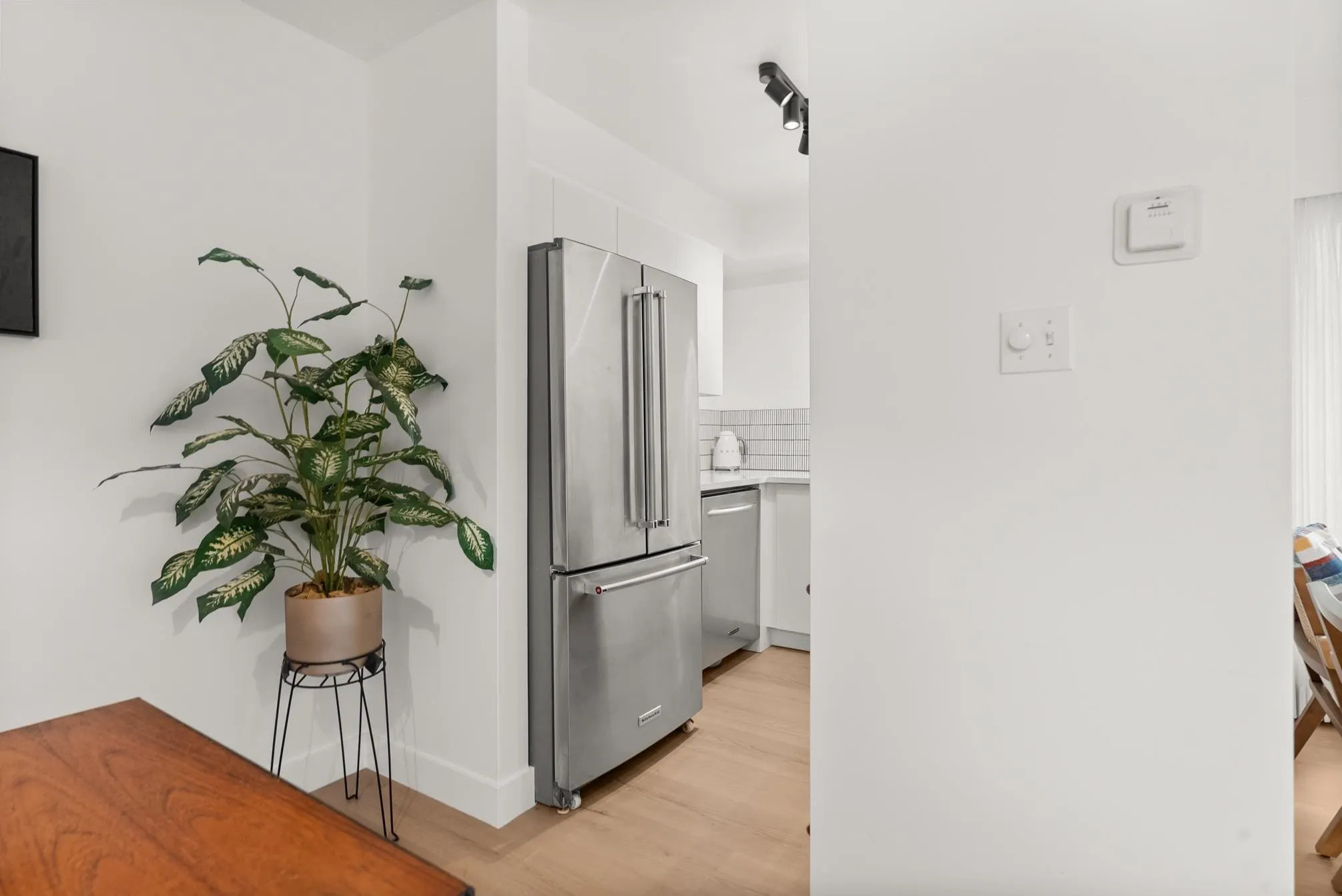 391 E 7th Avenue #204