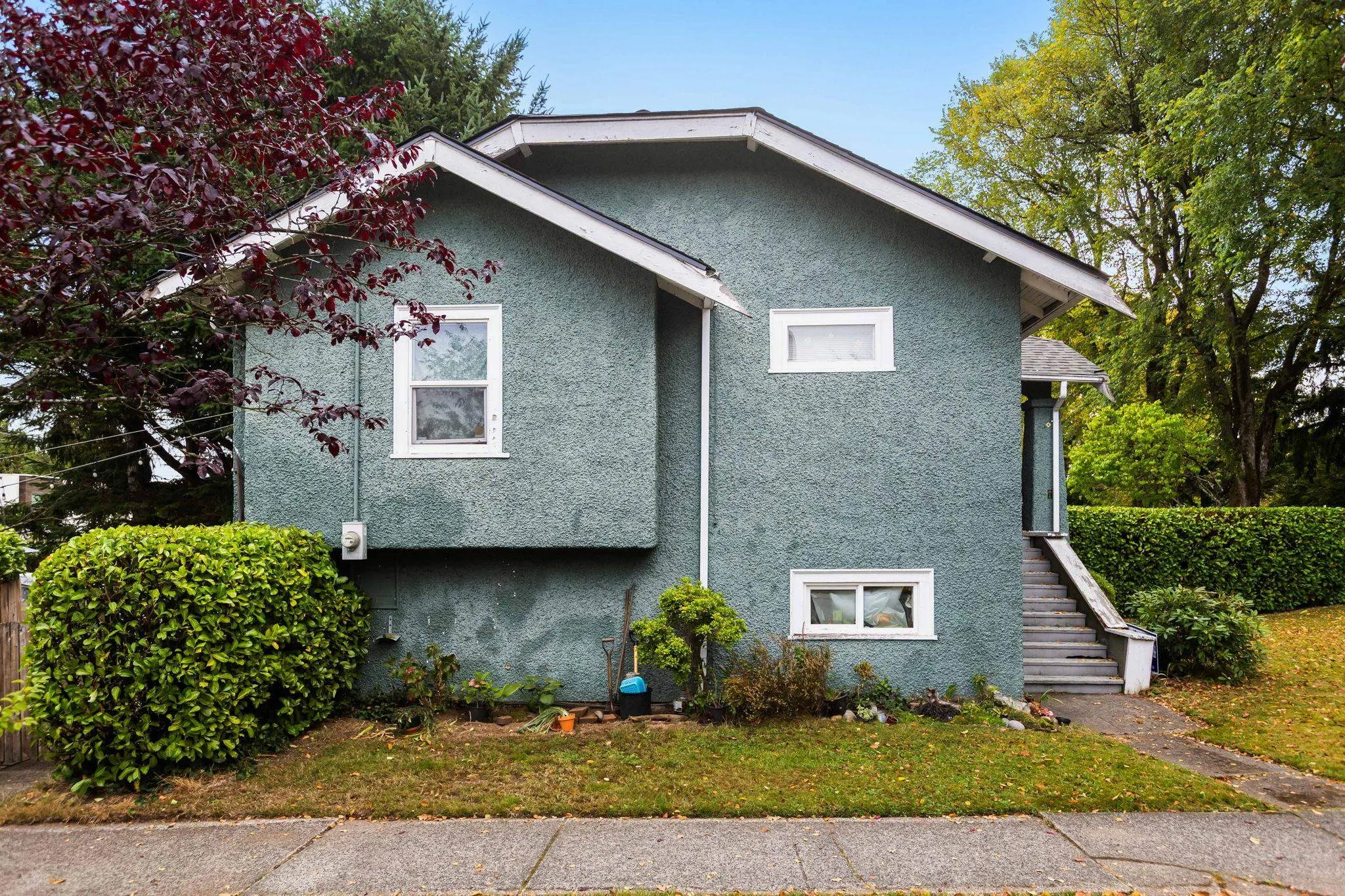 3895 W 20th Avenue