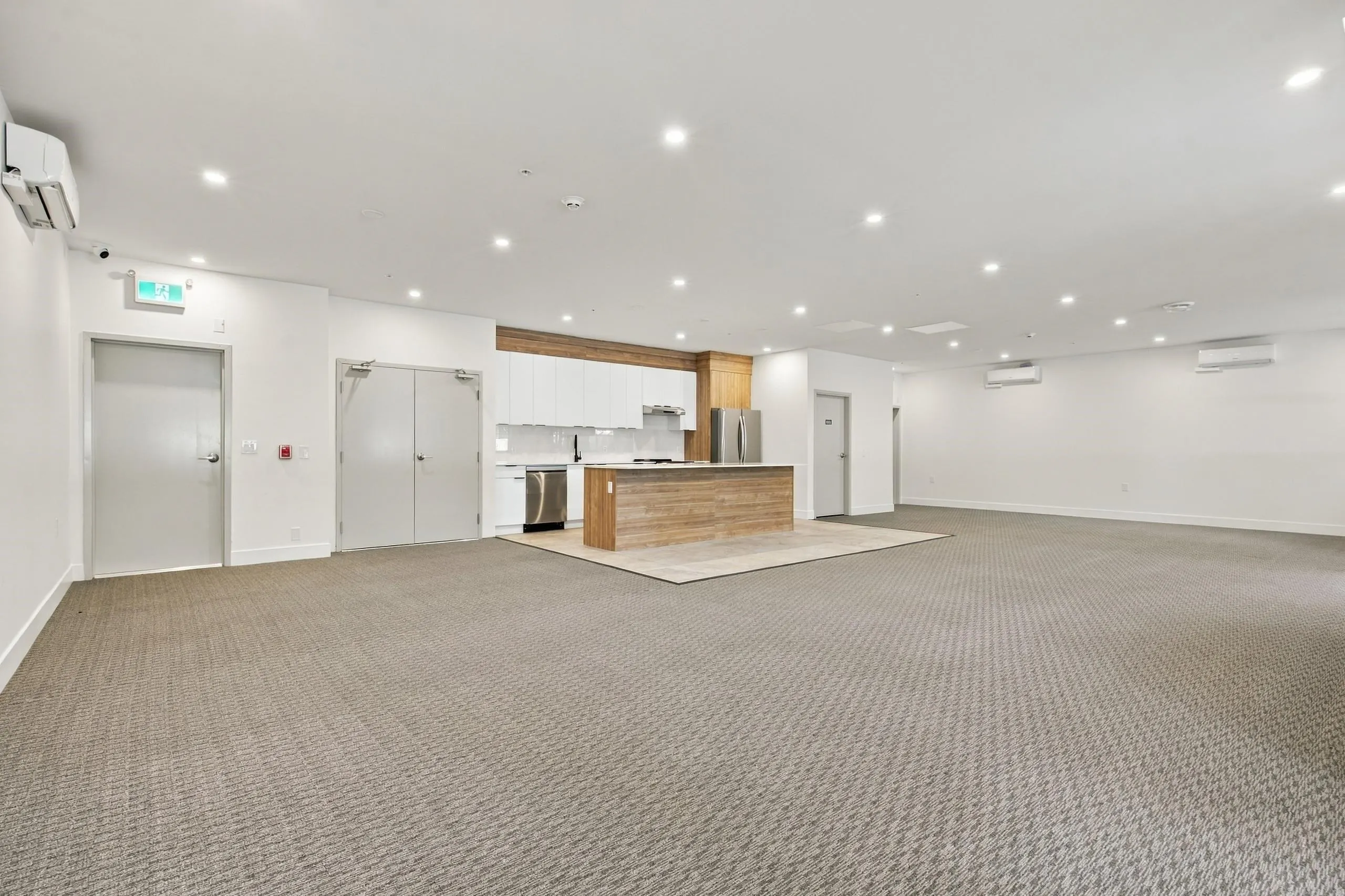 14398 60 Avenue #211