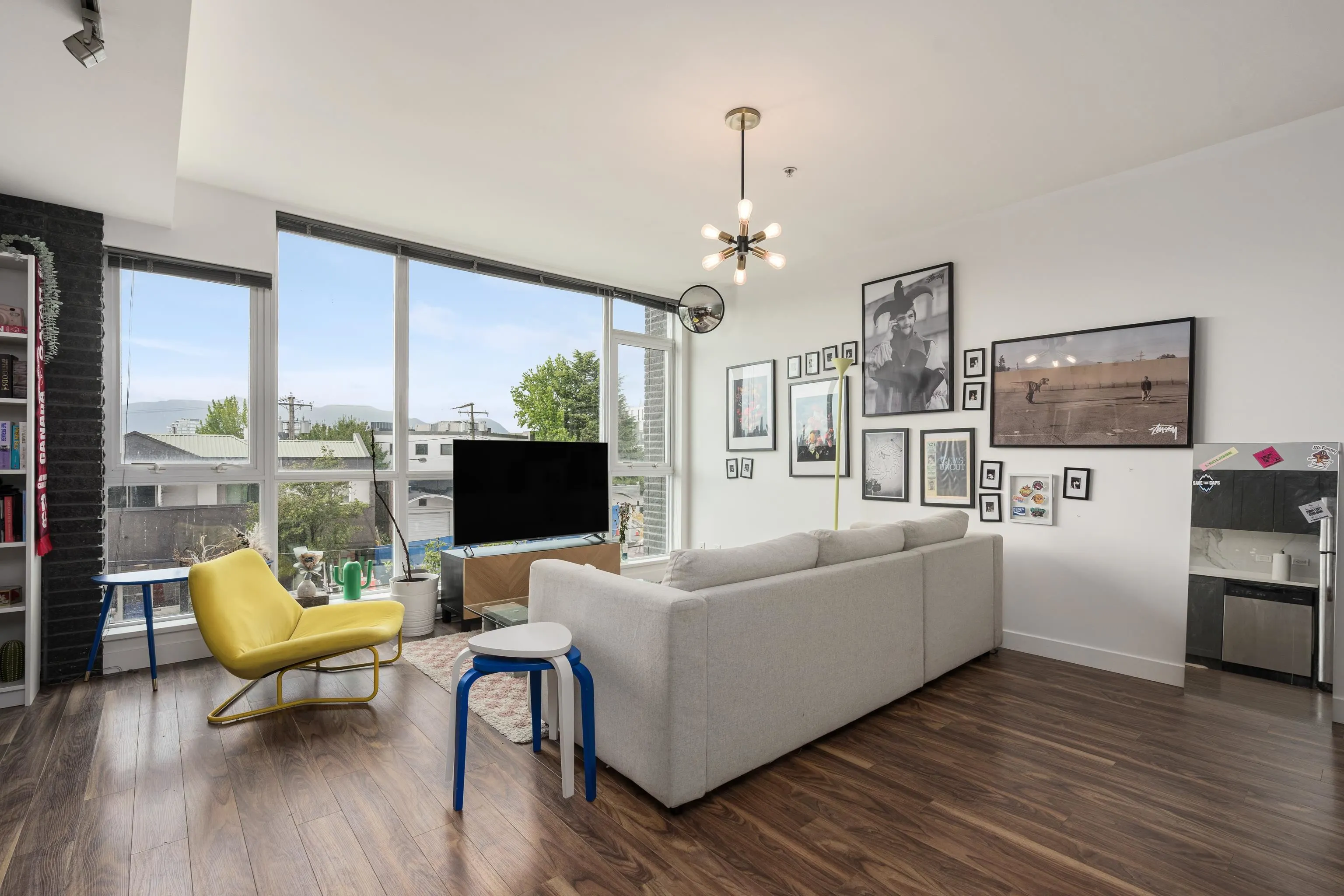 2511 Quebec Street #208