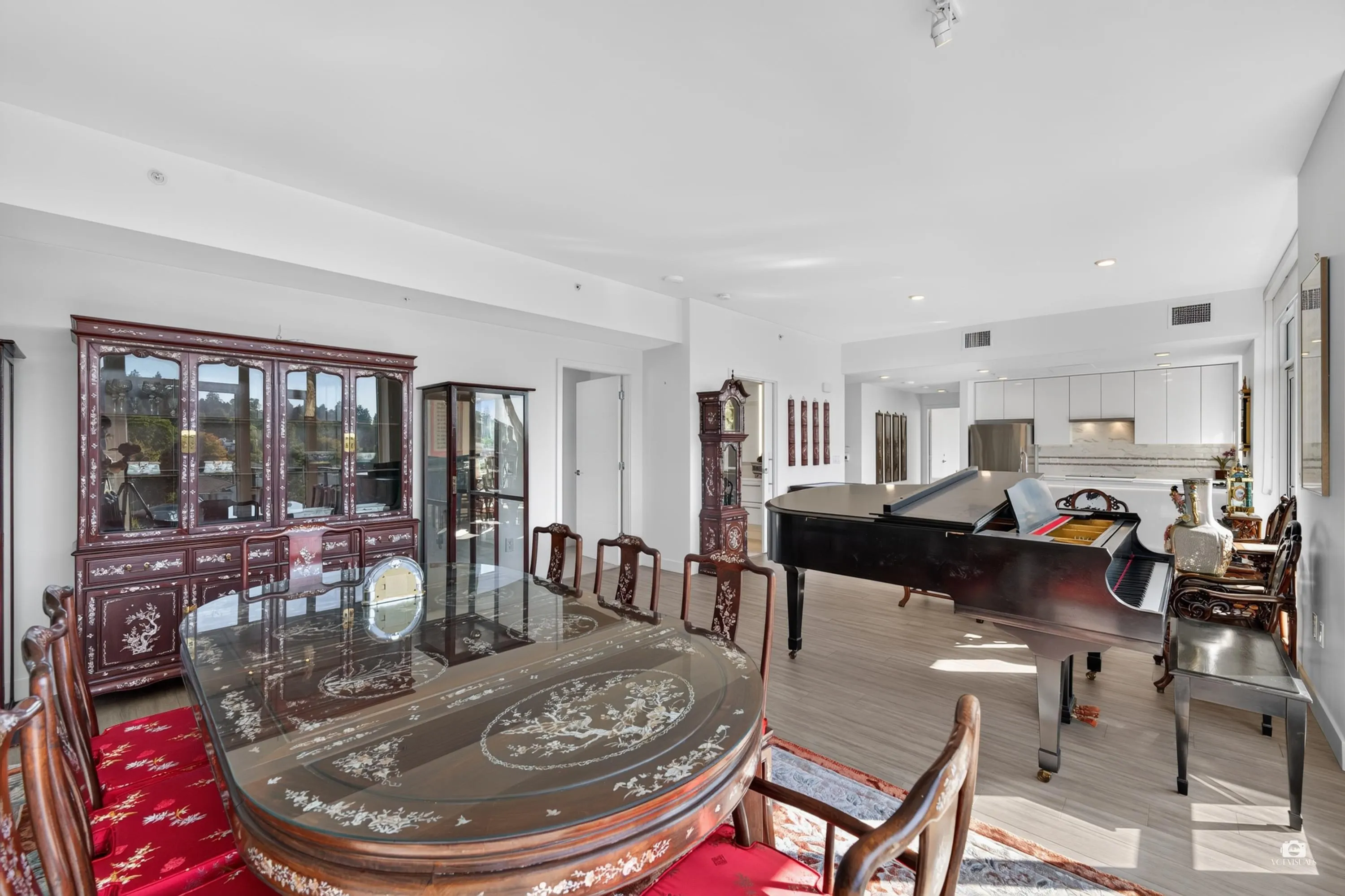 438 W King Edward Avenue #671