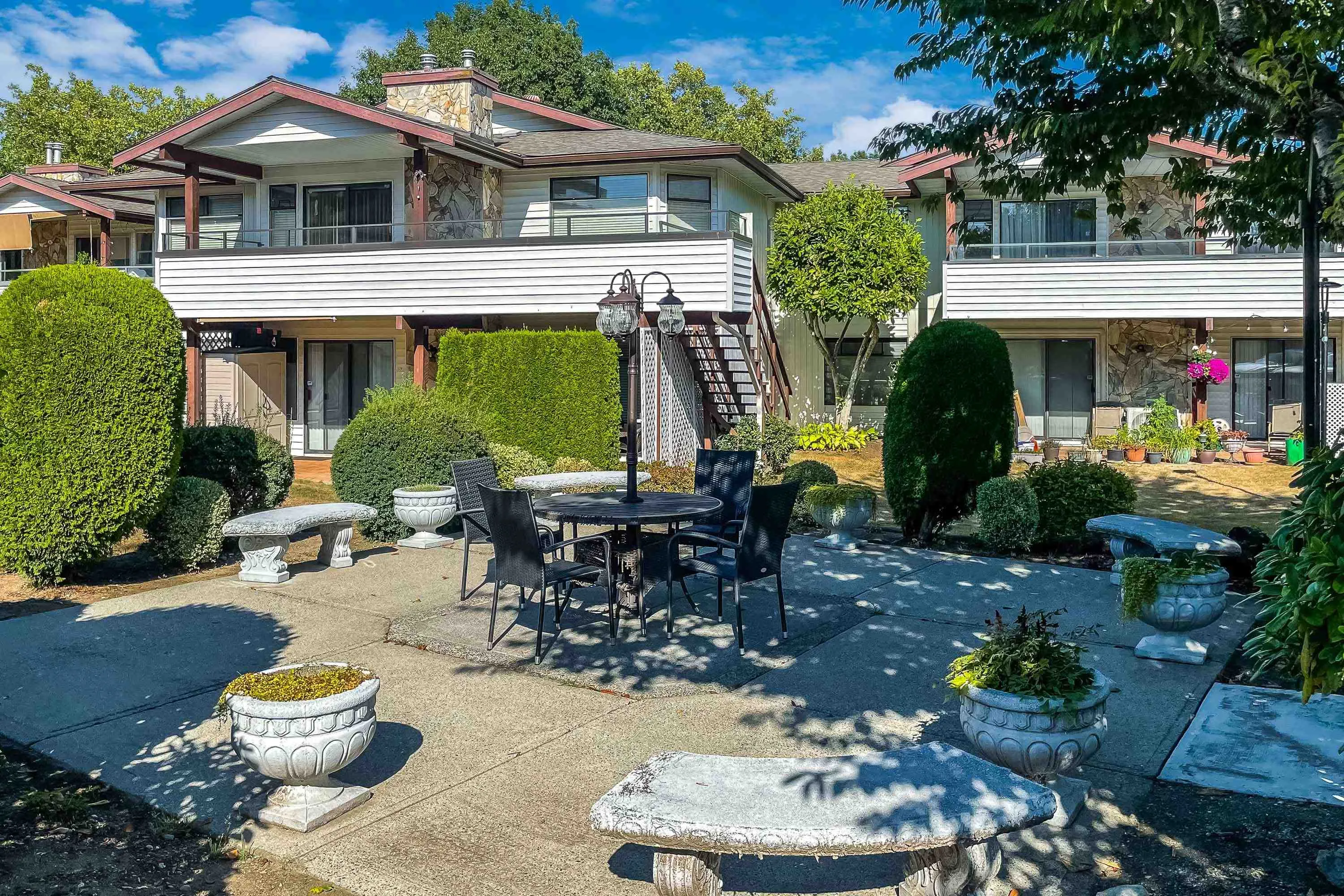 15153 98 Avenue #137