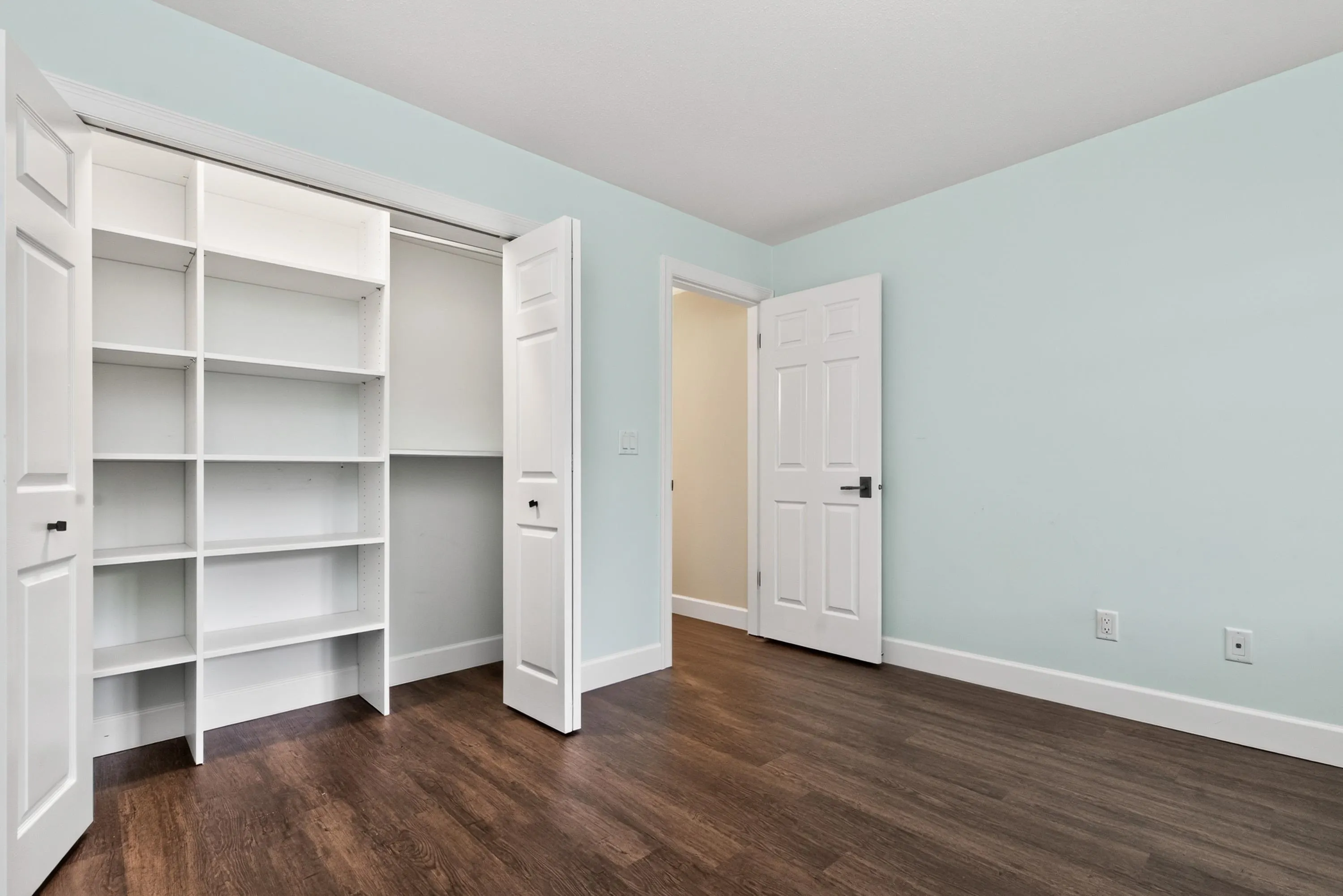 15153 98 Avenue #137