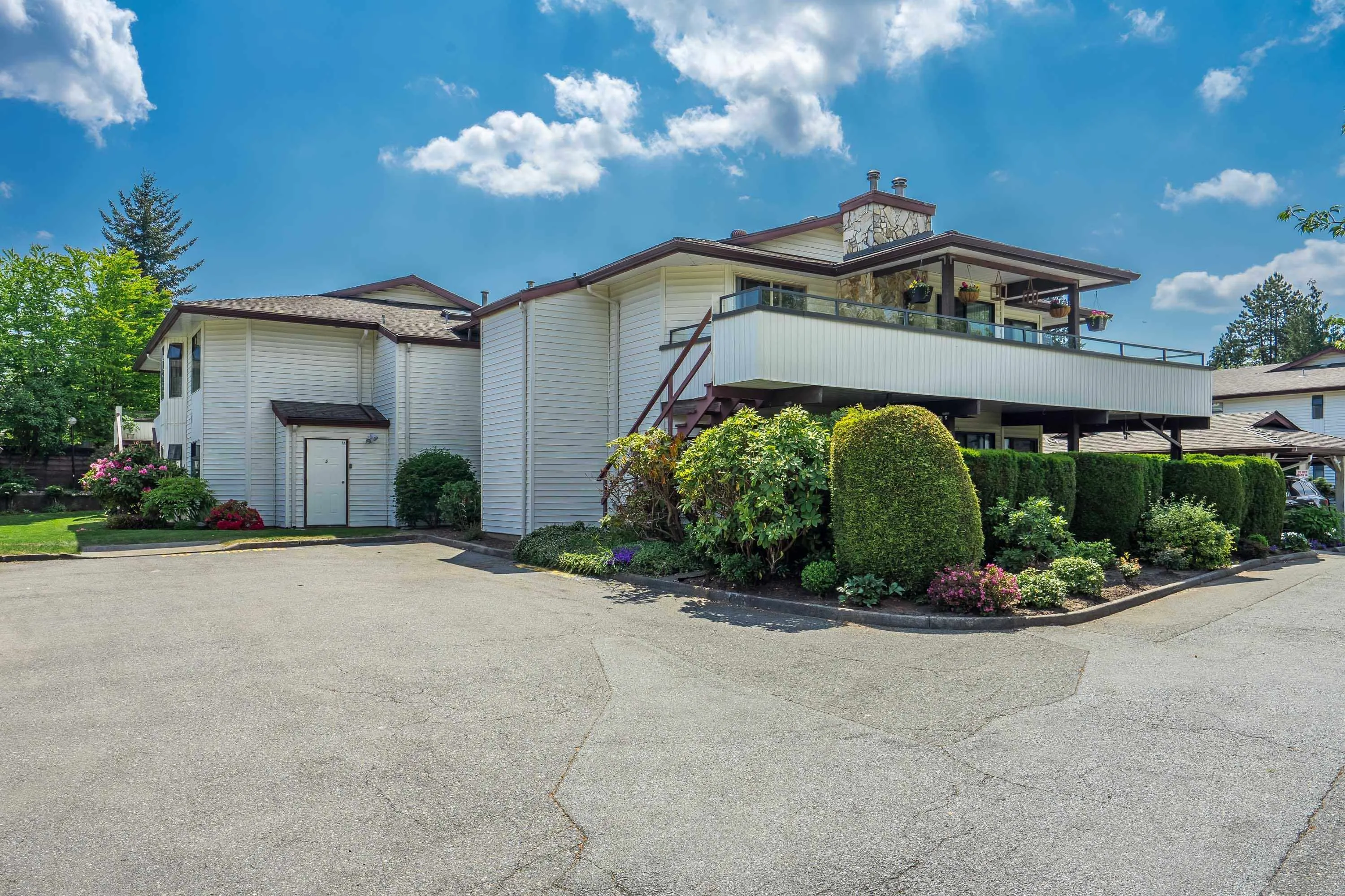 15153 98 Avenue #137