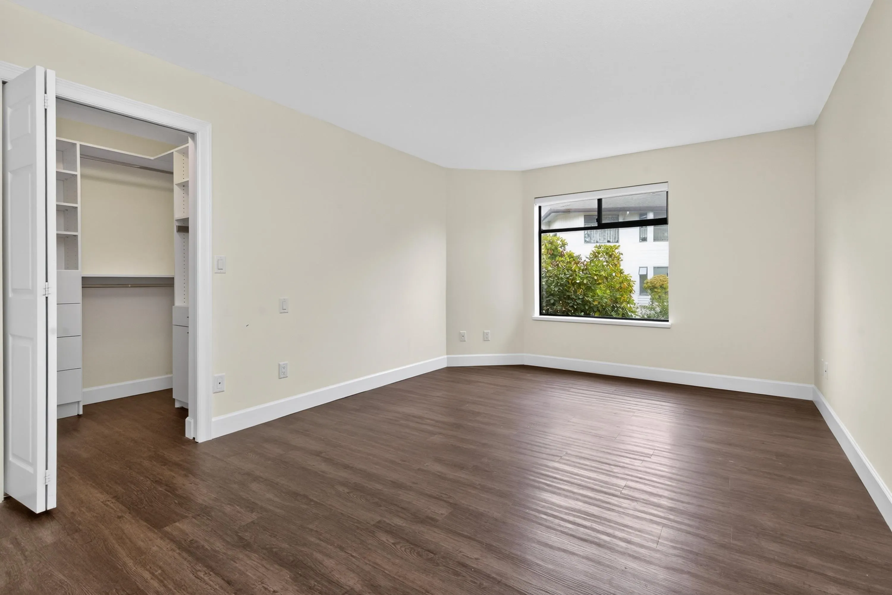 15153 98 Avenue #137