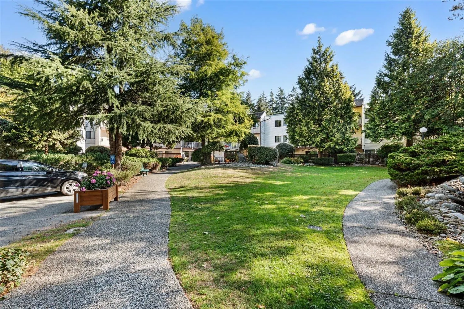 12890 17 Avenue #301