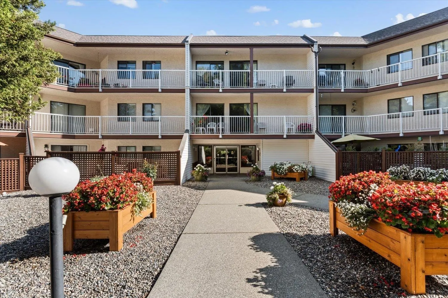 12890 17 Avenue #301