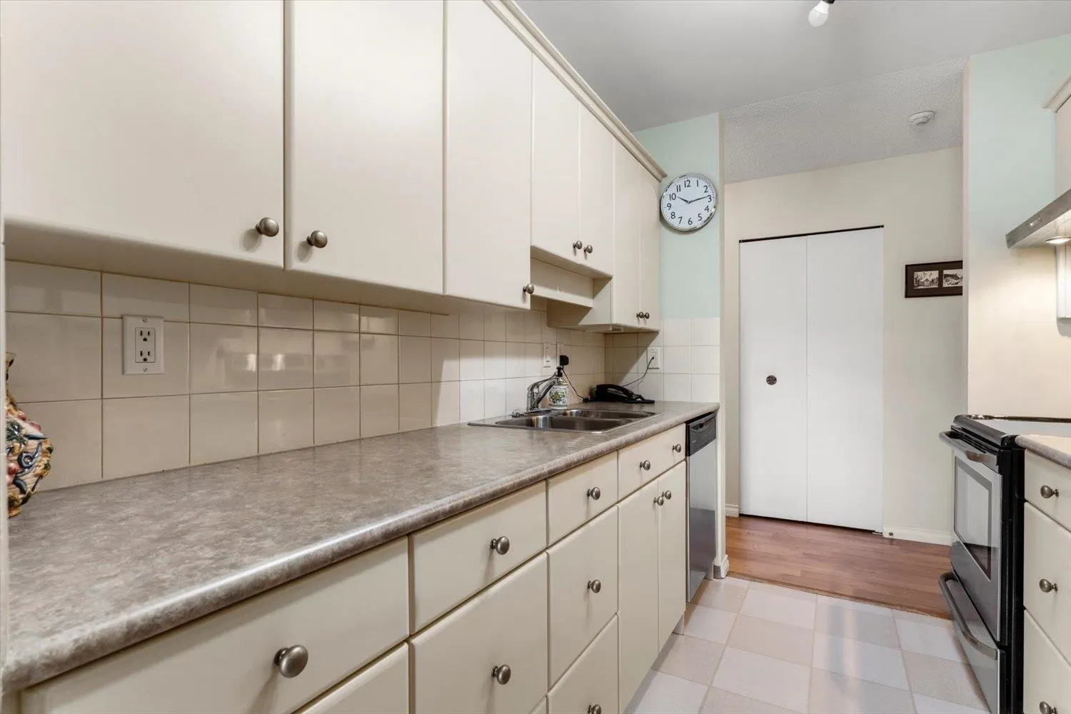 12890 17 Avenue #301
