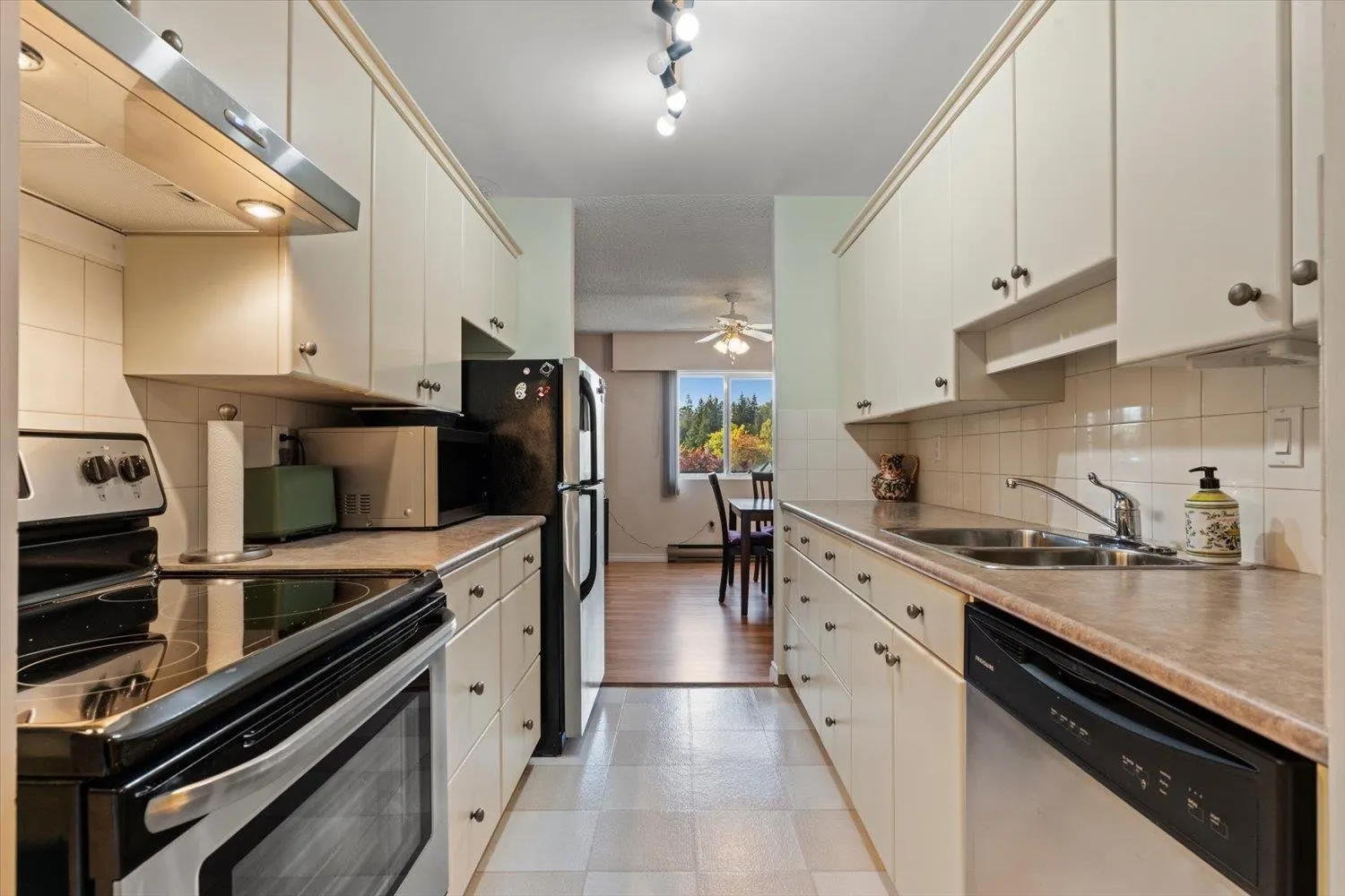 12890 17 Avenue #301