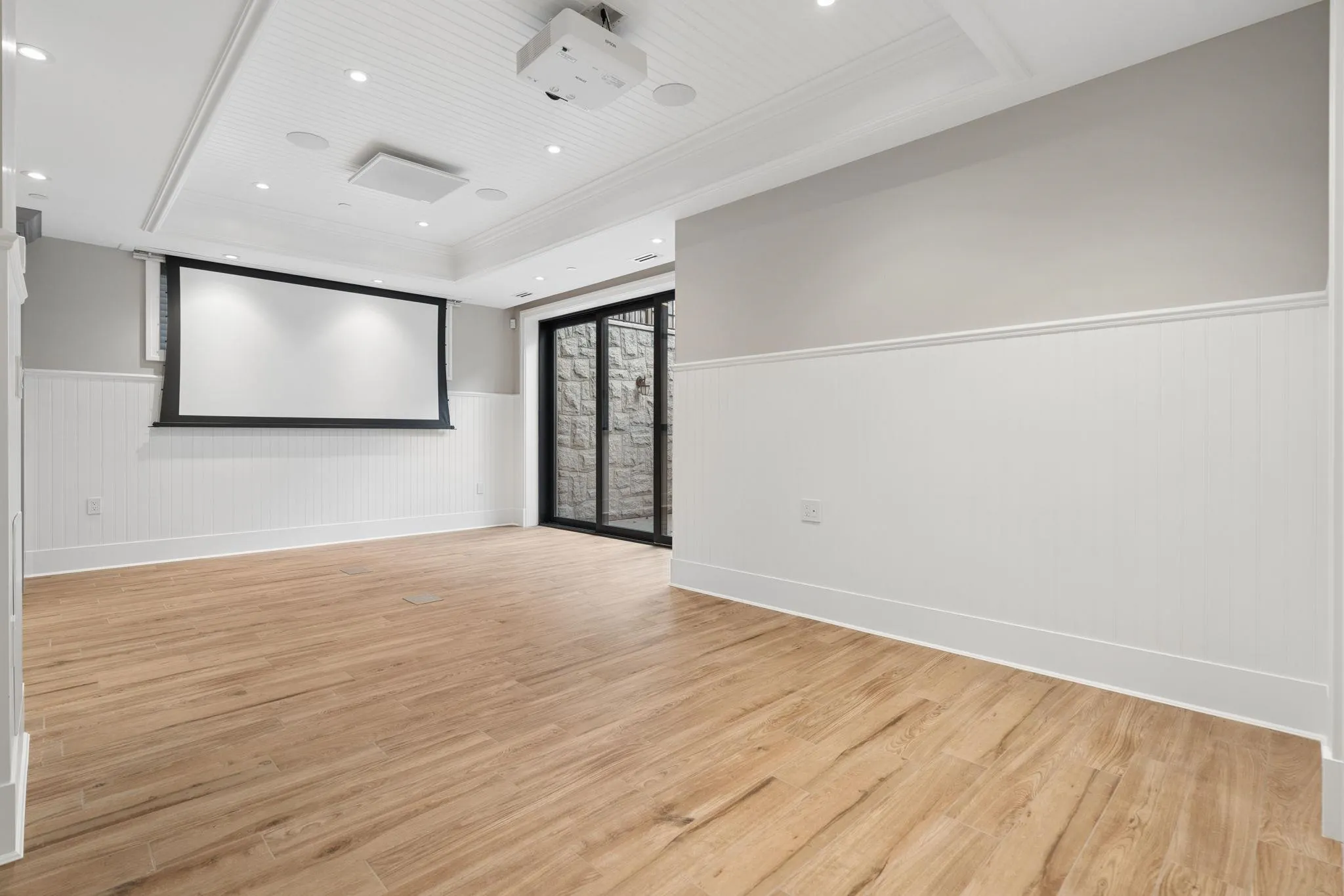 993 Broughton Street