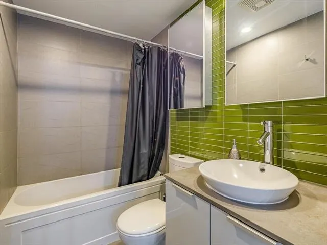 108 W Cordova Street #1506