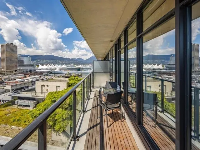 108 W Cordova Street #1506