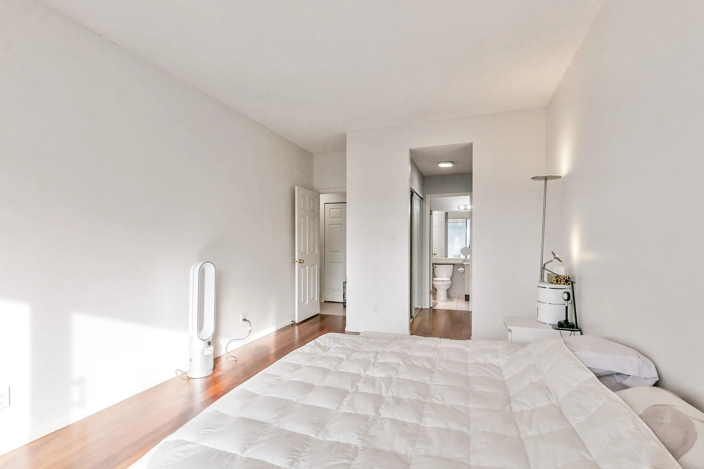5885 Olive Avenue #905